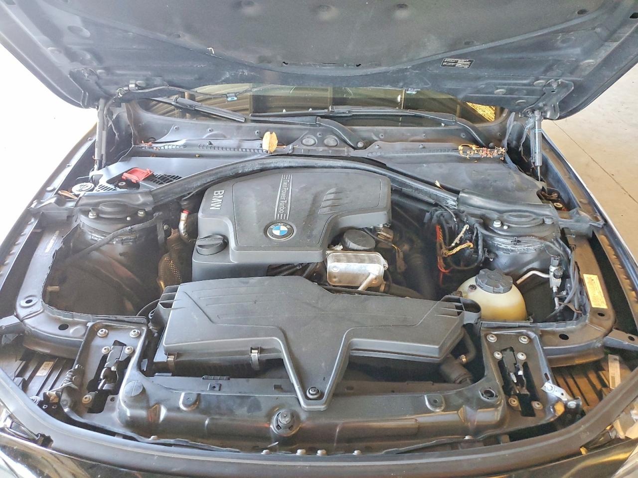 2014 Bmw 320 I Черный vin: WBA3B1C52EK133243
