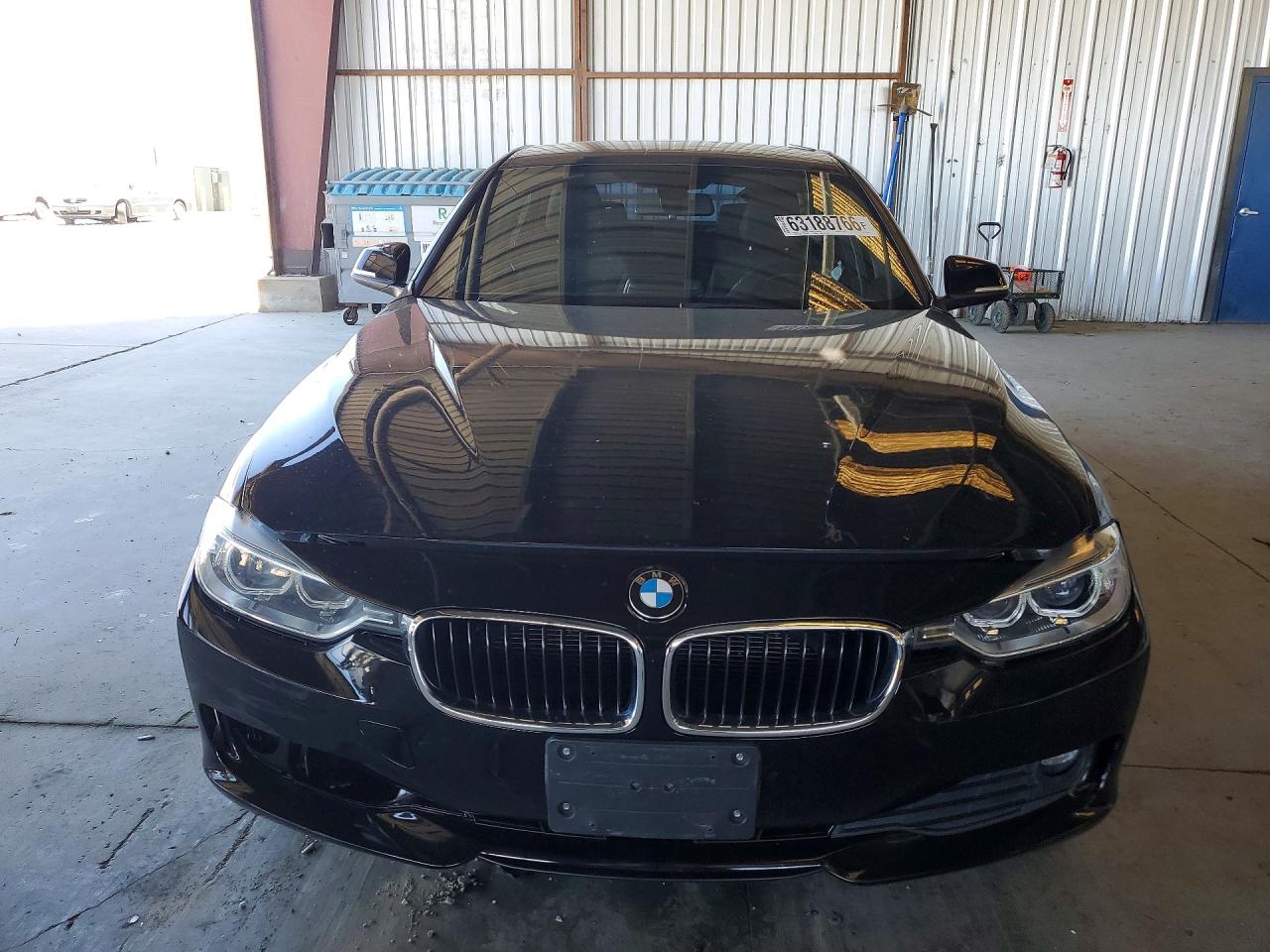 2014 Bmw 320 I Черный vin: WBA3B1C52EK133243