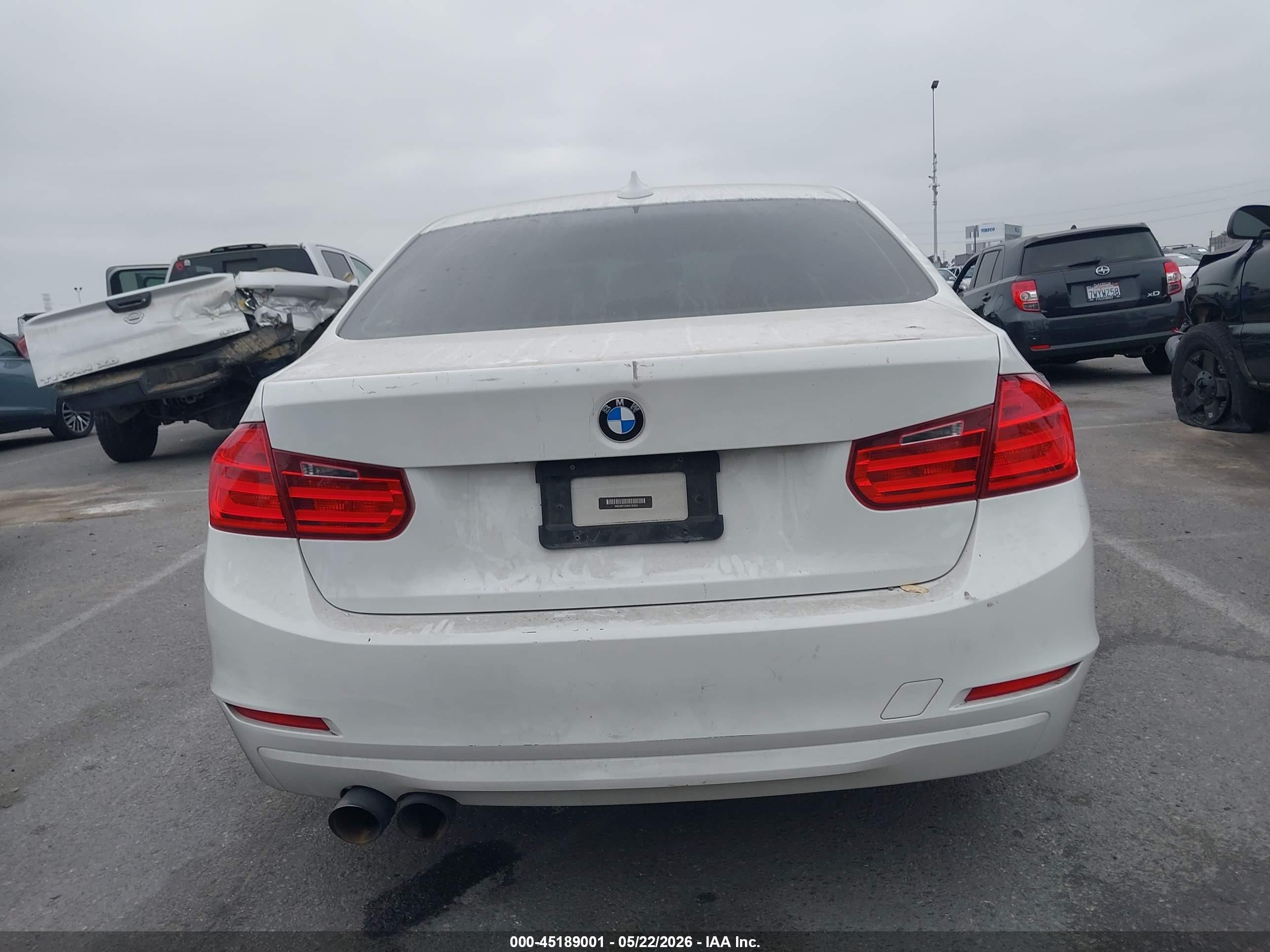 2014 Bmw 320i   White vin: WBA3B1C52EK135252