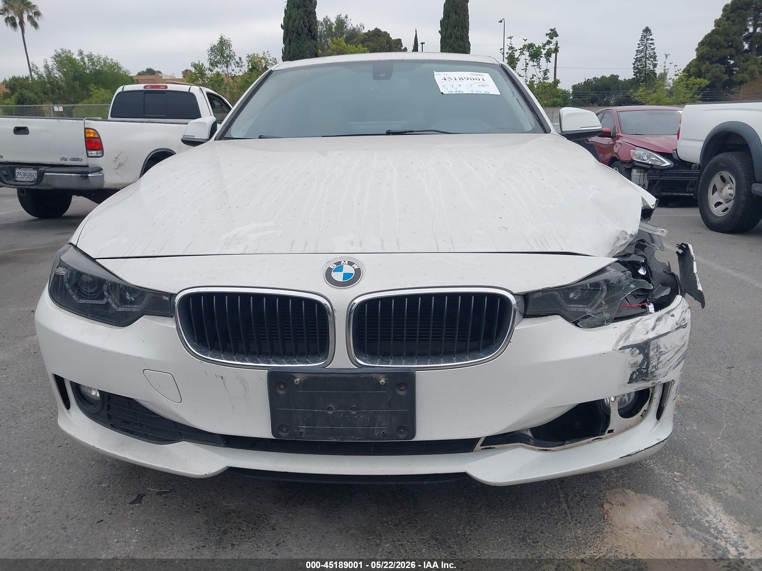 2014 Bmw 320i   White vin: WBA3B1C52EK135252