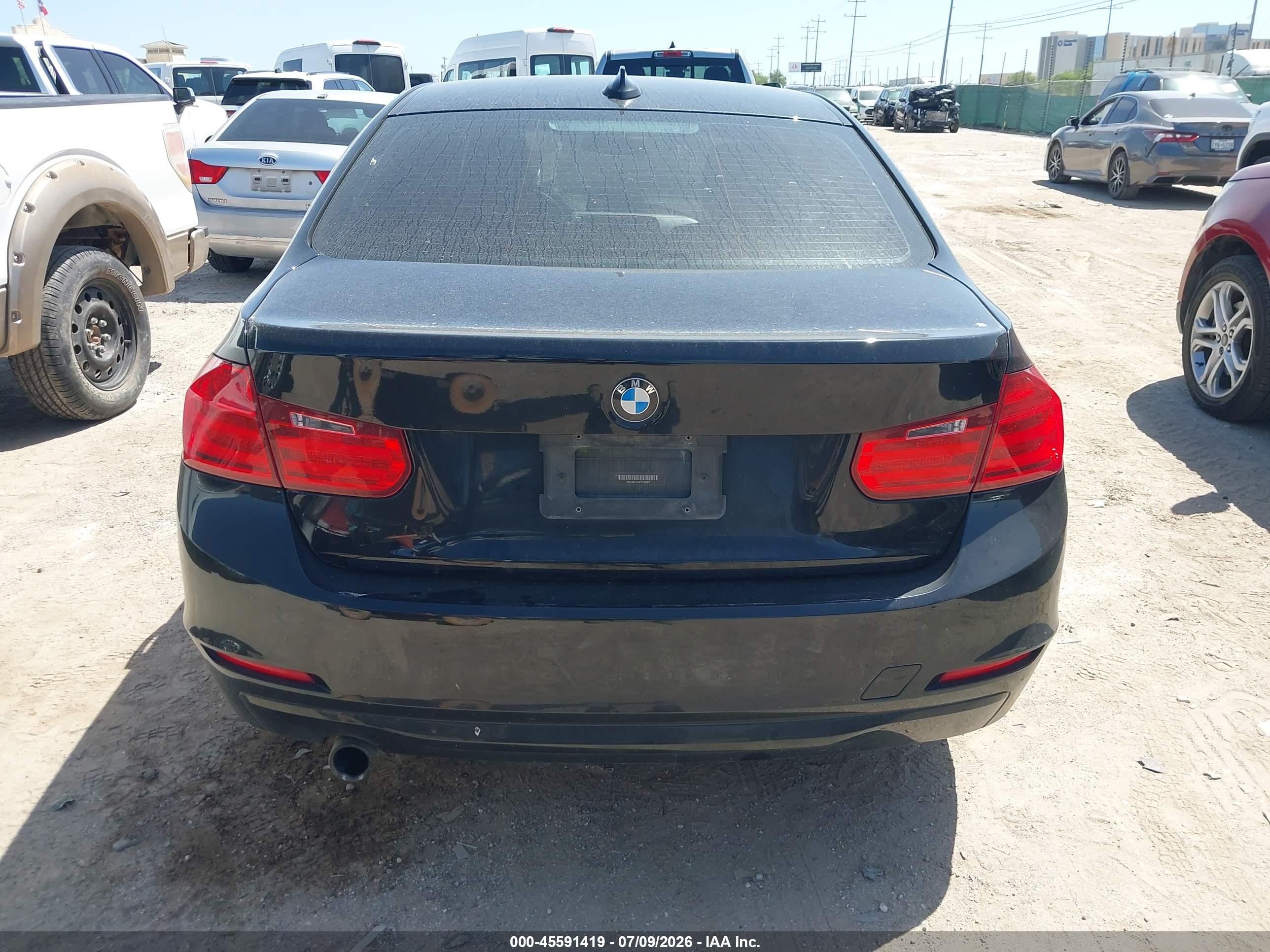 2015 Bmw 320i   Черный vin: WBA3B1C52FK139884