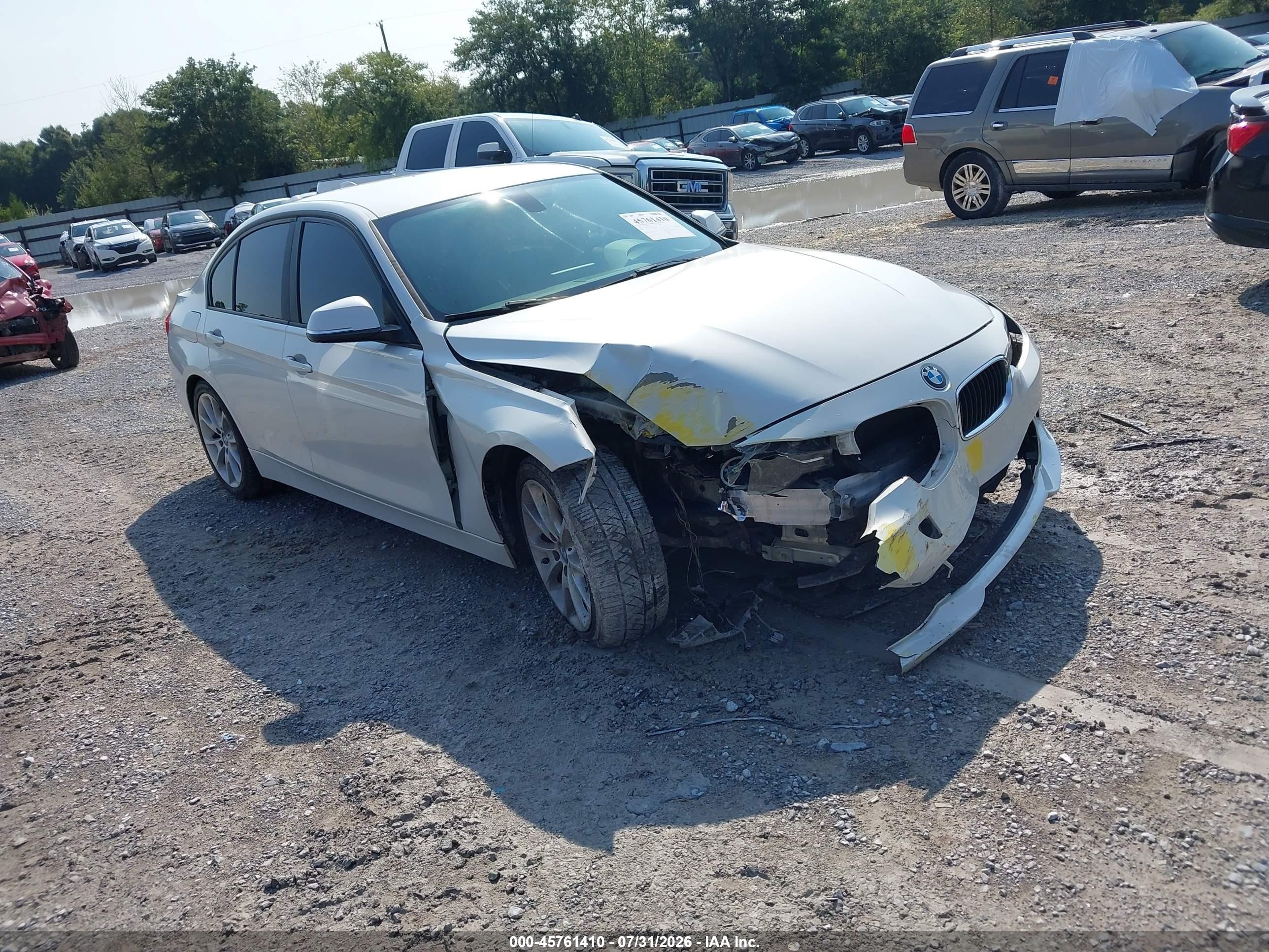 2014 Bmw 320i   White vin: WBA3B1C53EK131825