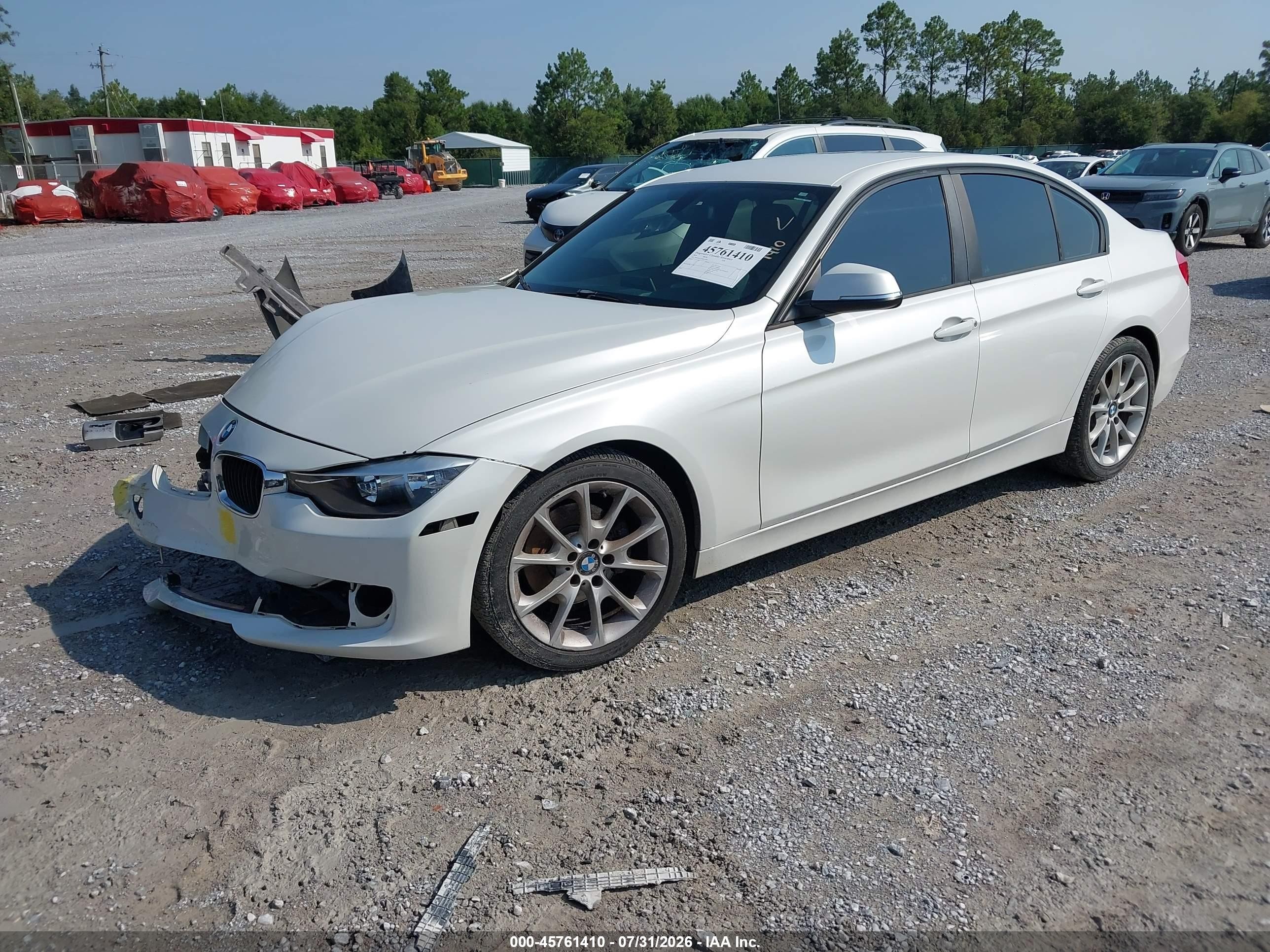 2014 Bmw 320i   White vin: WBA3B1C53EK131825