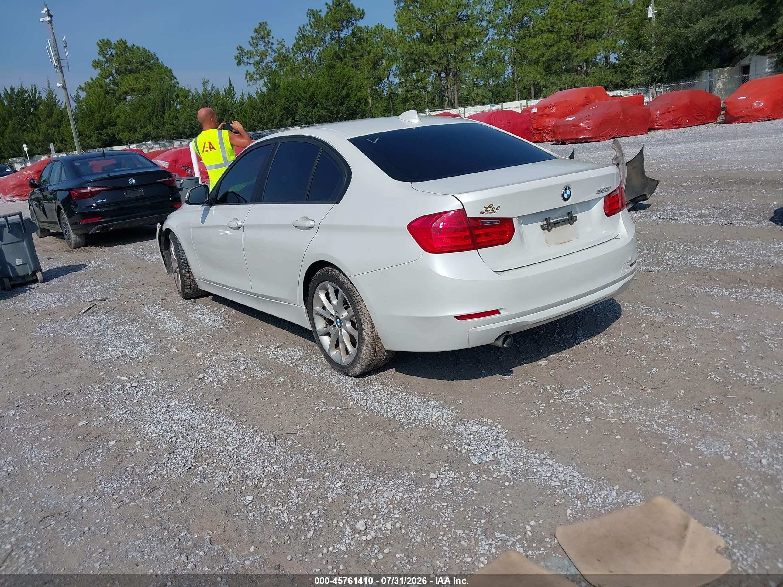 2014 Bmw 320i   White vin: WBA3B1C53EK131825