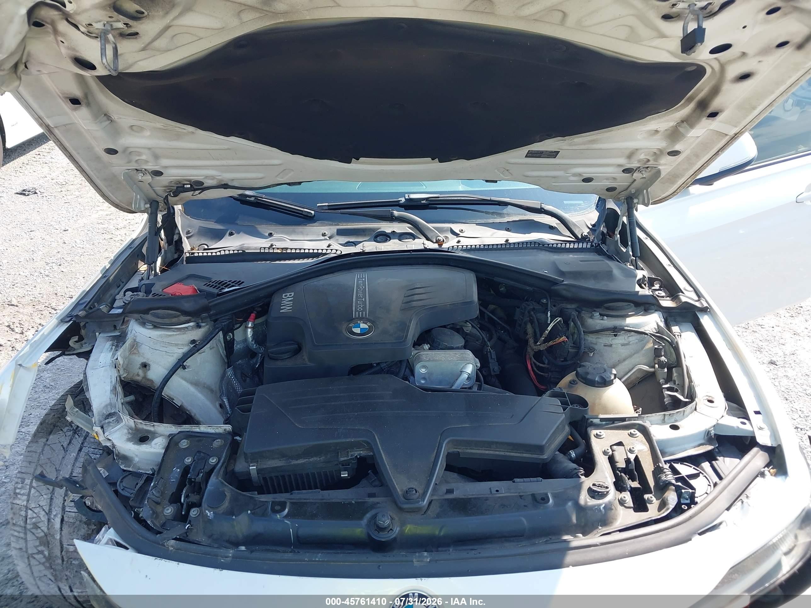 2014 Bmw 320i   White vin: WBA3B1C53EK131825