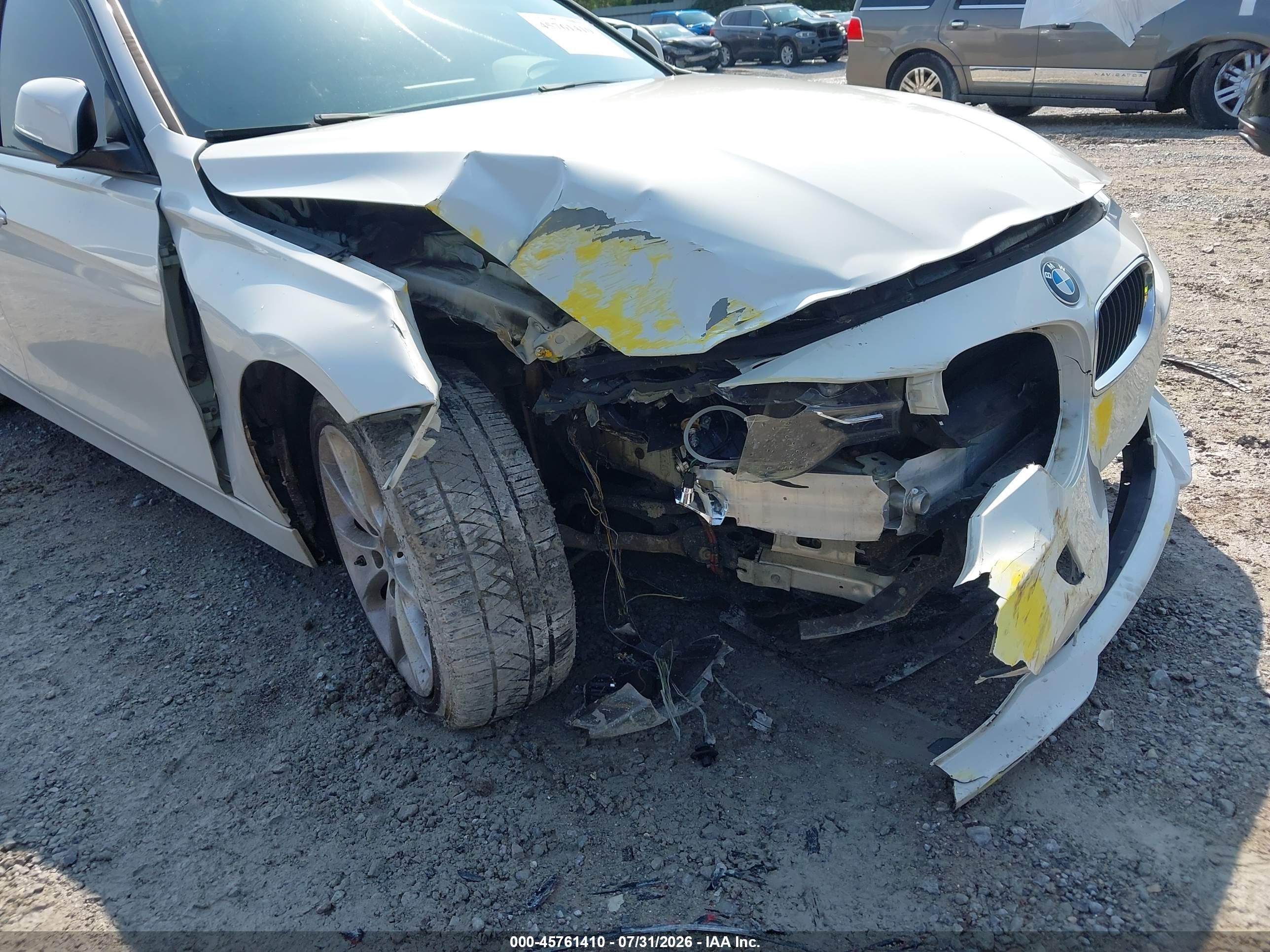 2014 Bmw 320i   White vin: WBA3B1C53EK131825