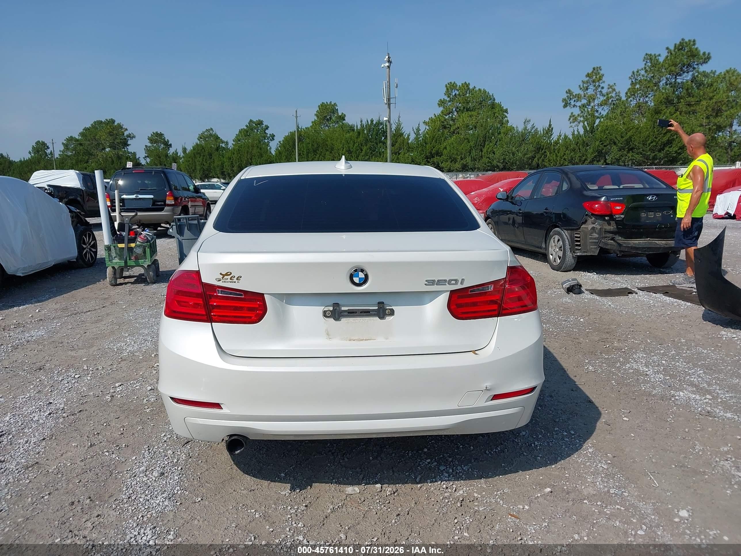 2014 Bmw 320i   White vin: WBA3B1C53EK131825