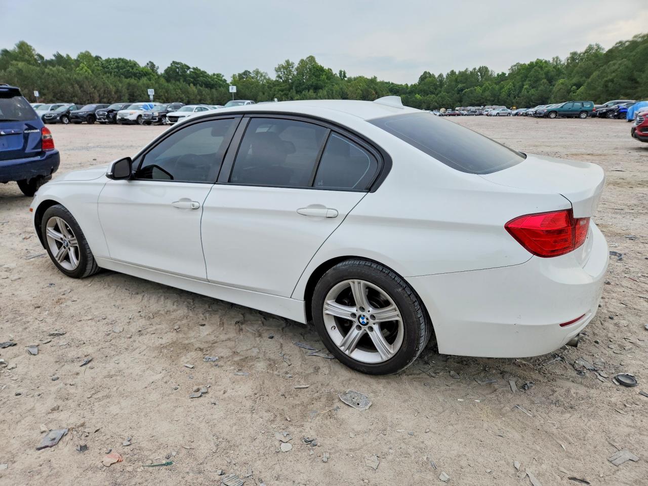 2014 Bmw 320 I Белый vin: WBA3B1C53EK134904