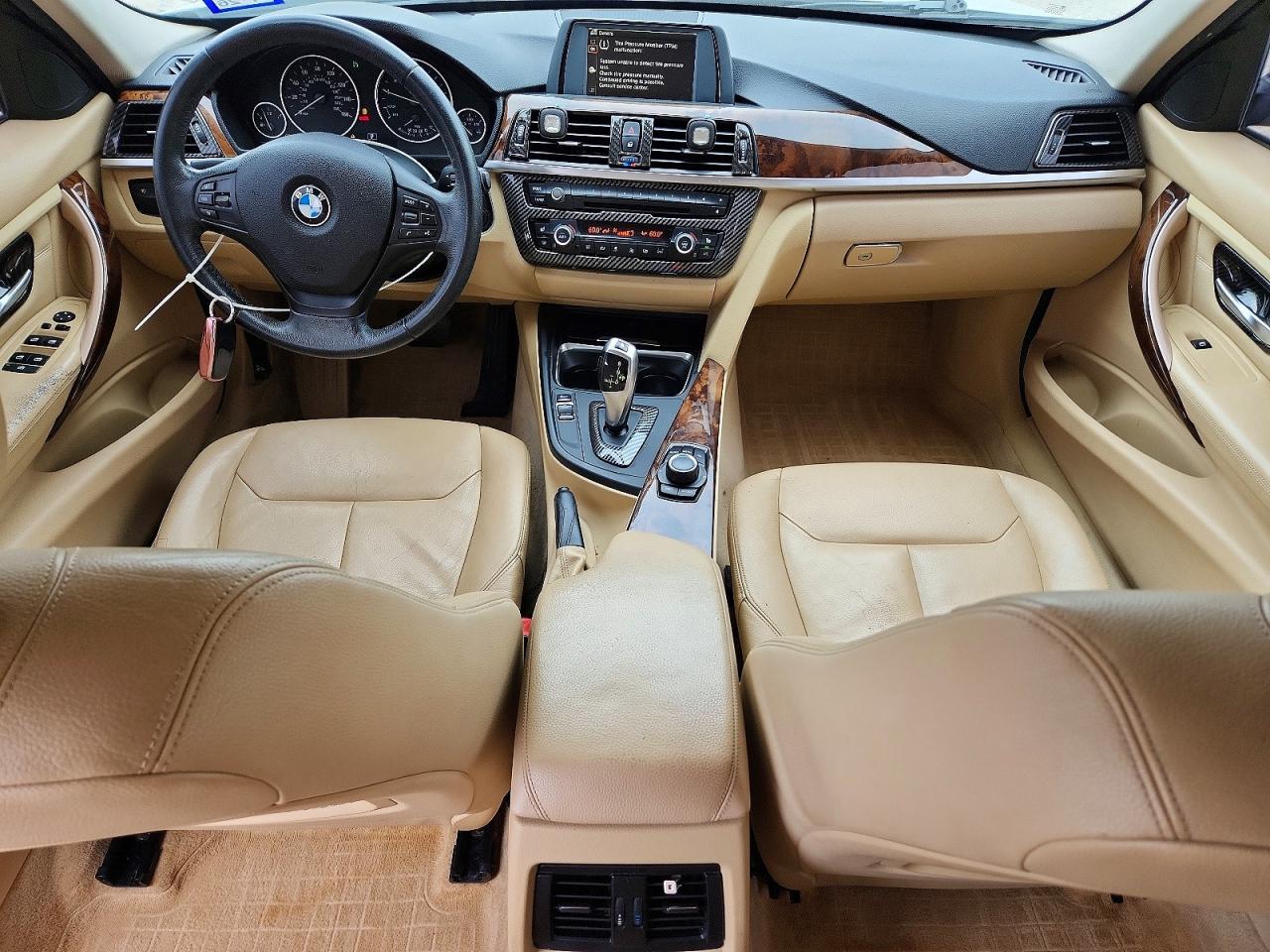 2014 Bmw 320 I Белый vin: WBA3B1C53EK134904