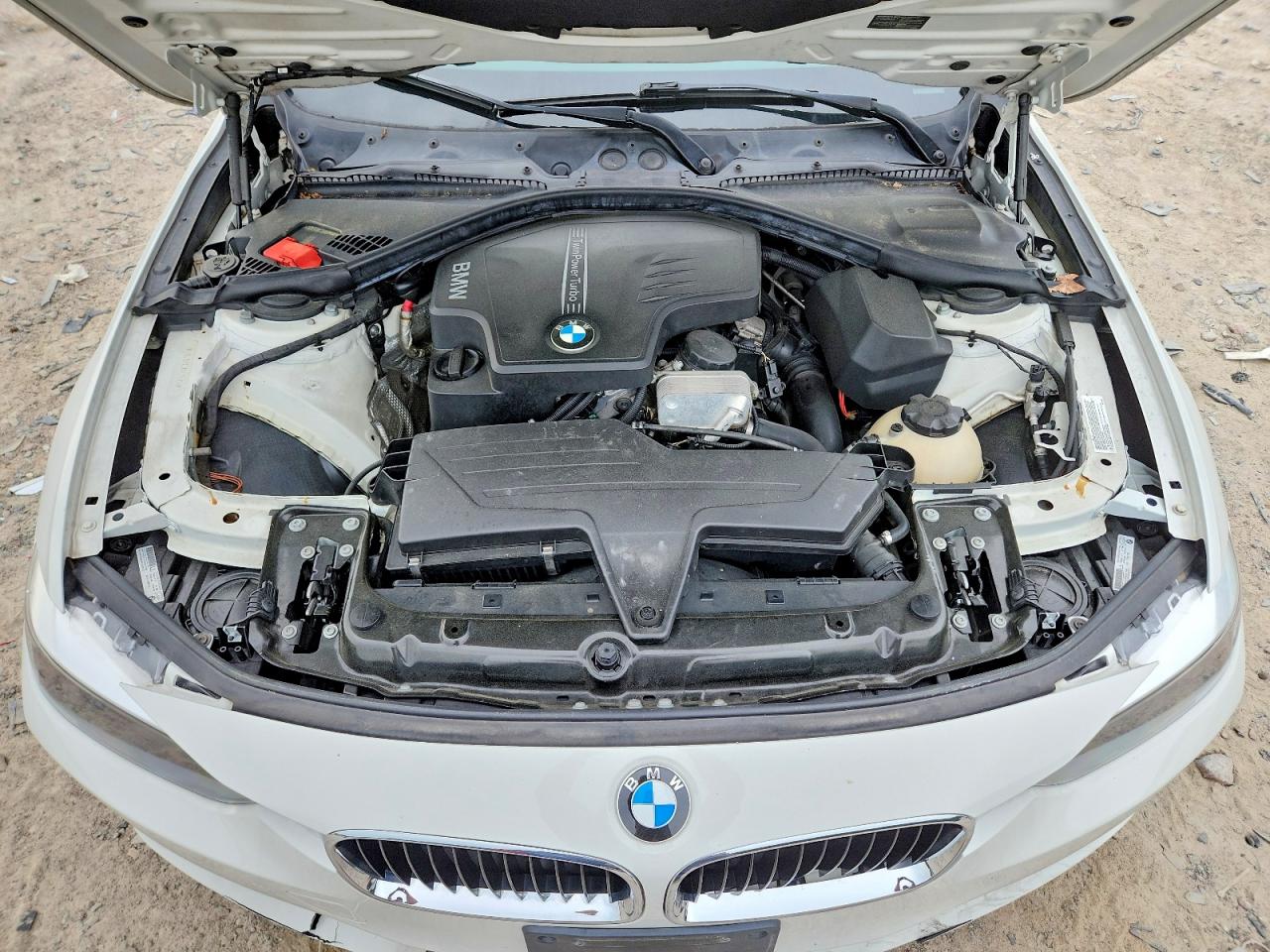 2014 Bmw 320 I Белый vin: WBA3B1C53EK134904