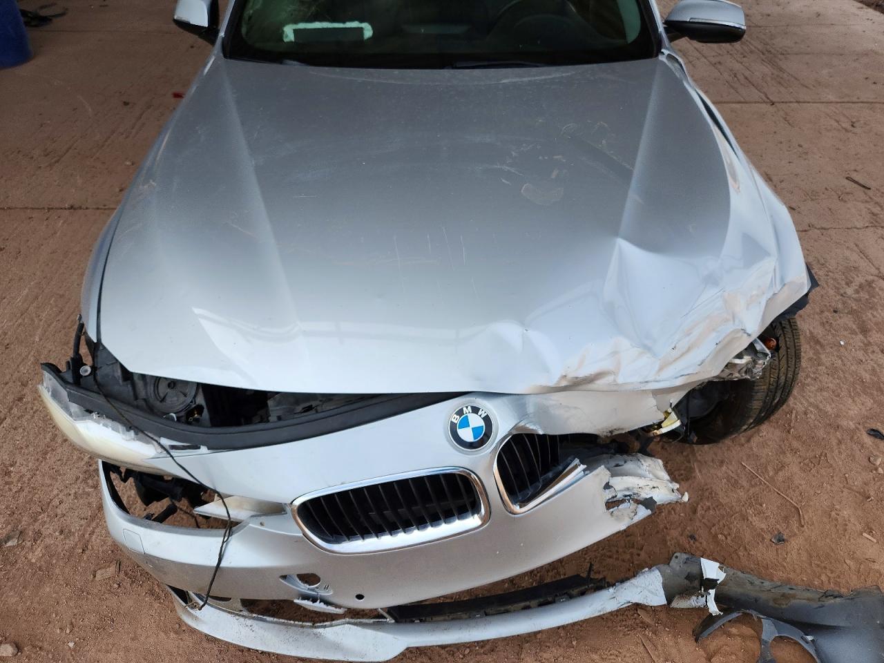 2014 Bmw 320 I Серебряный vin: WBA3B1C53EP679360