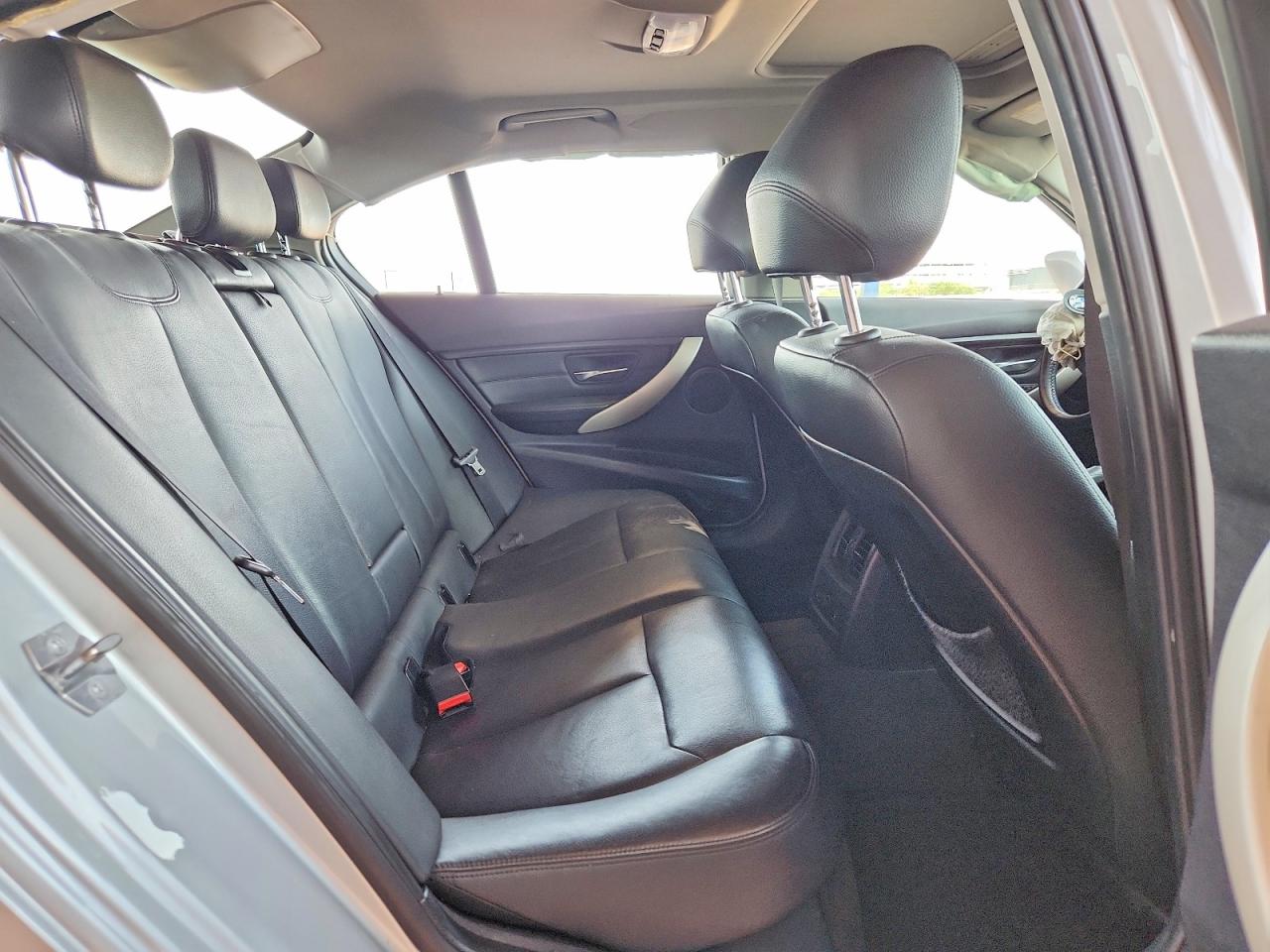 2014 Bmw 320 I Серебряный vin: WBA3B1C53EP679360