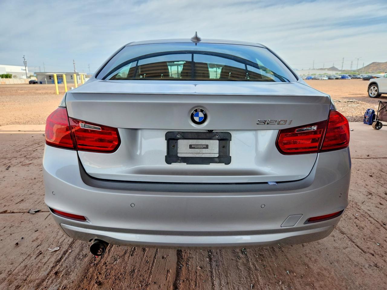 2014 Bmw 320 I Серебряный vin: WBA3B1C53EP679360