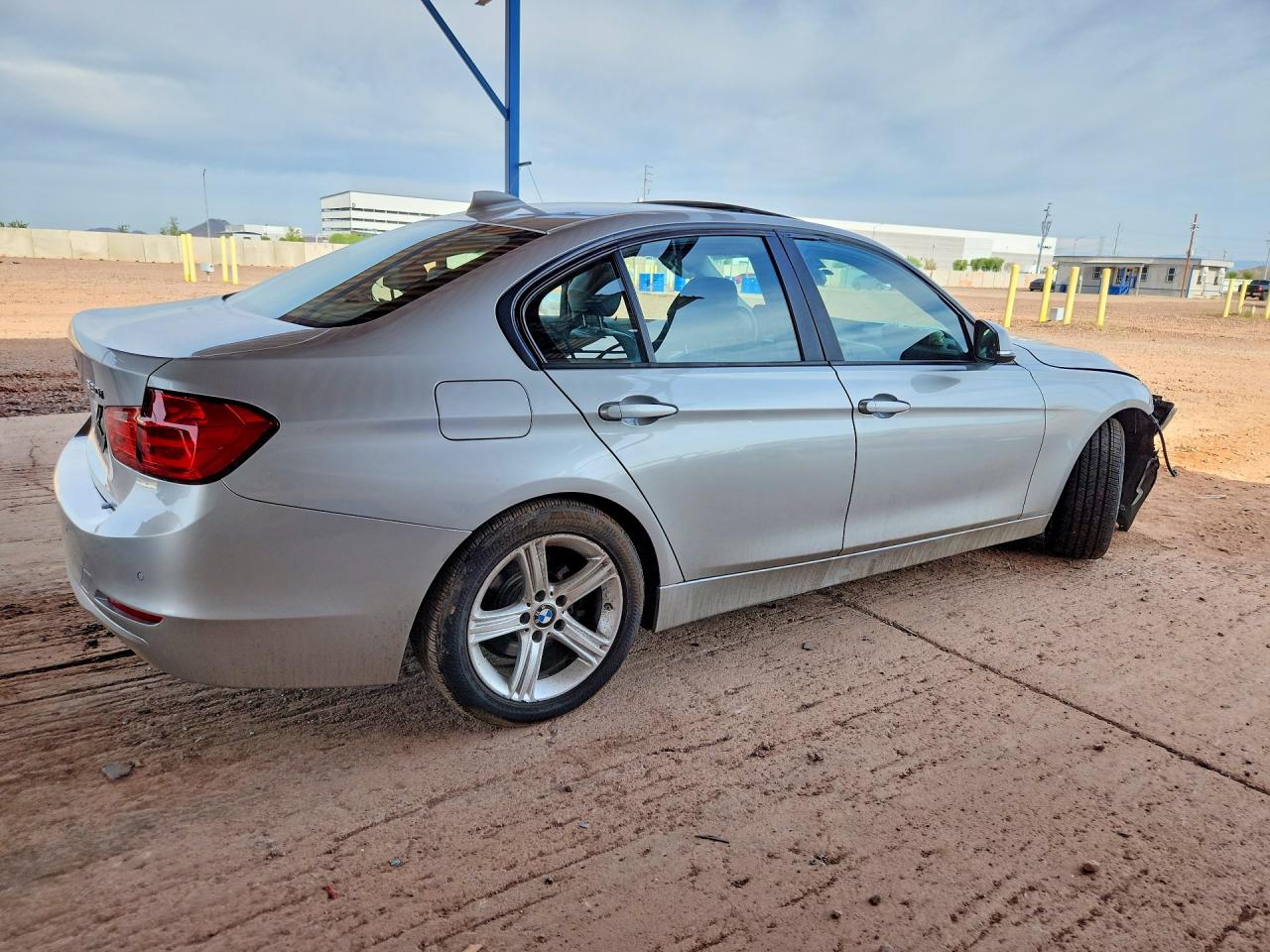 2014 Bmw 320 I Серебряный vin: WBA3B1C53EP679360