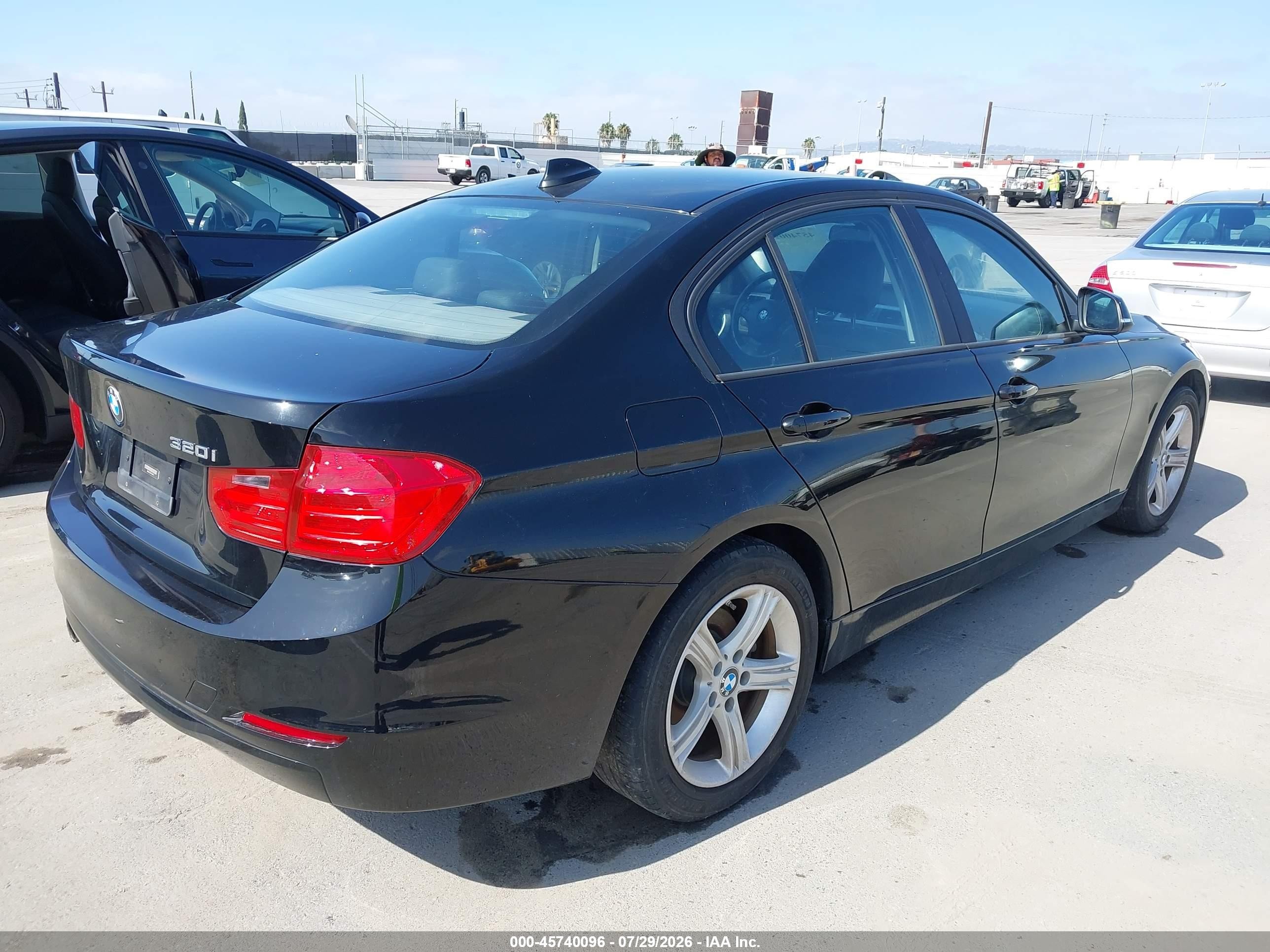 2015 Bmw 320i   Black vin: WBA3B1C53FK136413