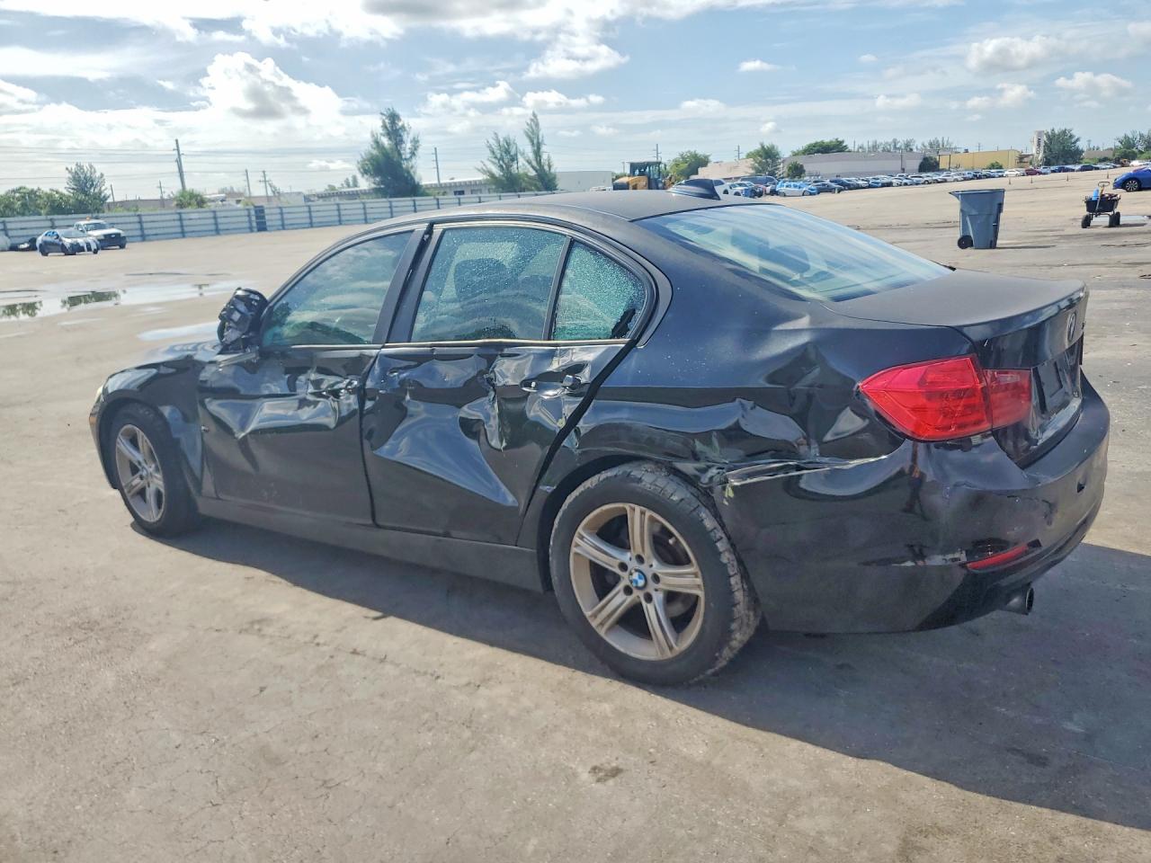 2013 Bmw 320 I Black vin: WBA3B1C54DF461755