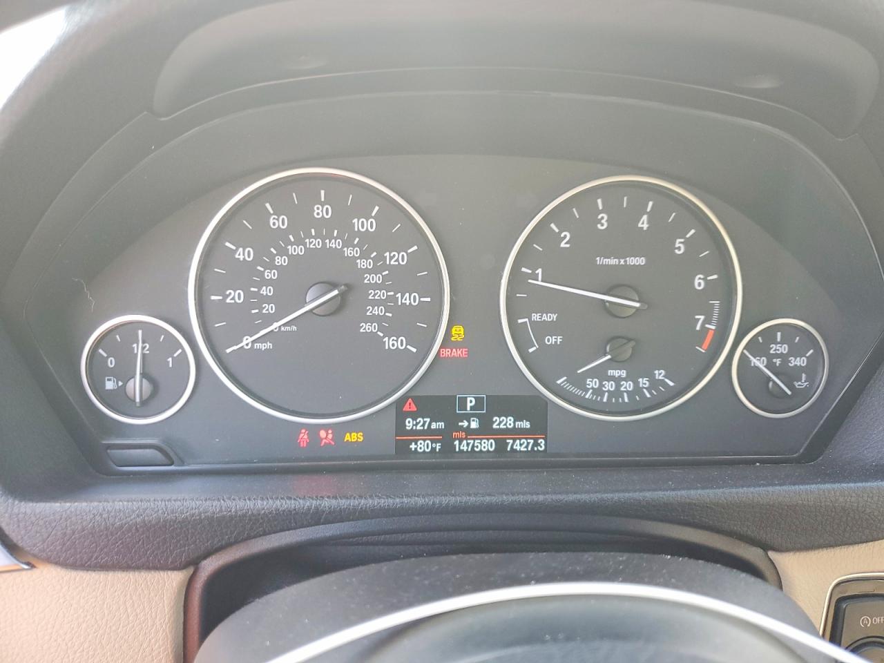 2013 Bmw 320 I Белый vin: WBA3B1C54DK128690