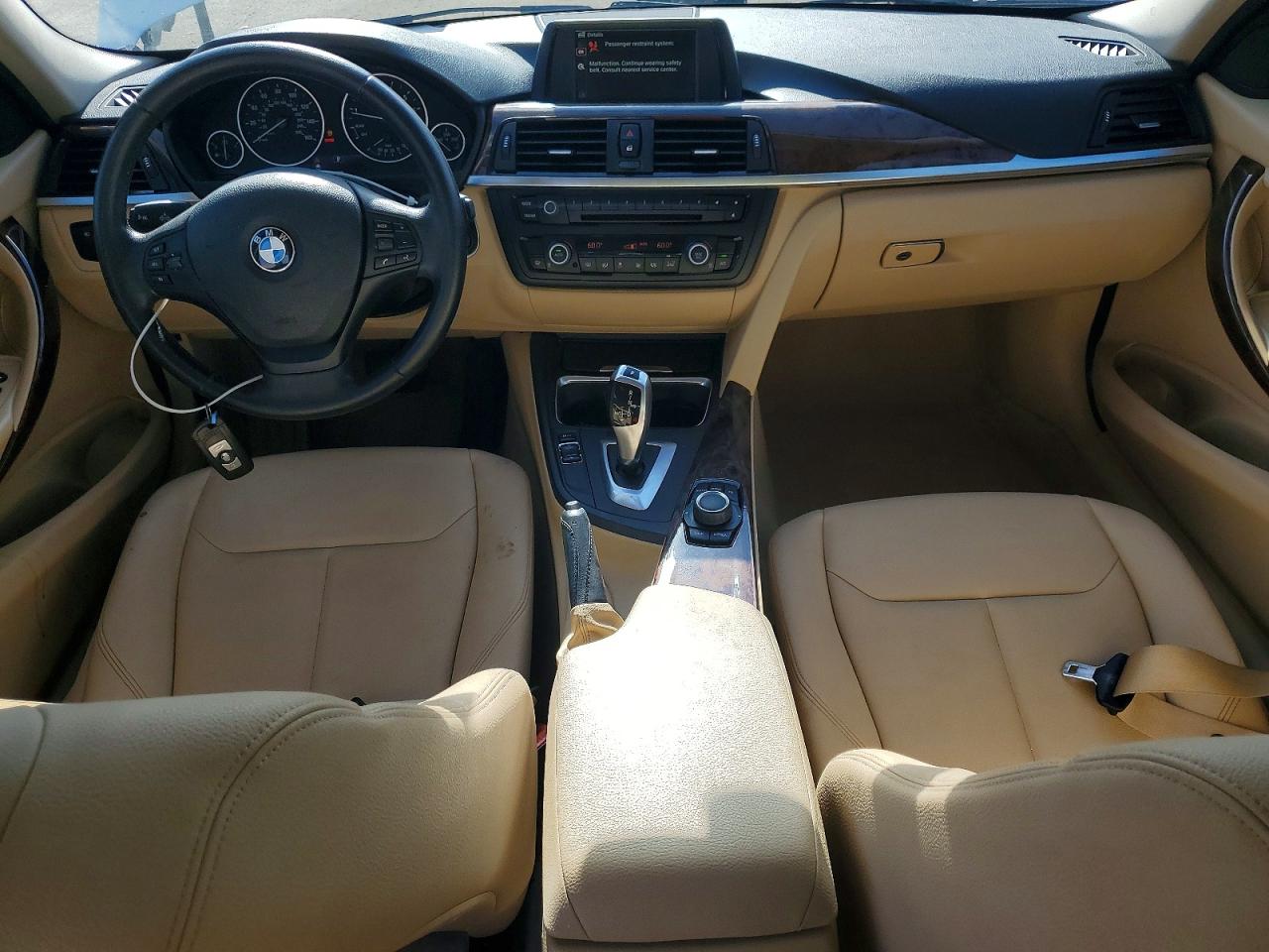 2013 Bmw 320 I Белый vin: WBA3B1C54DK128690