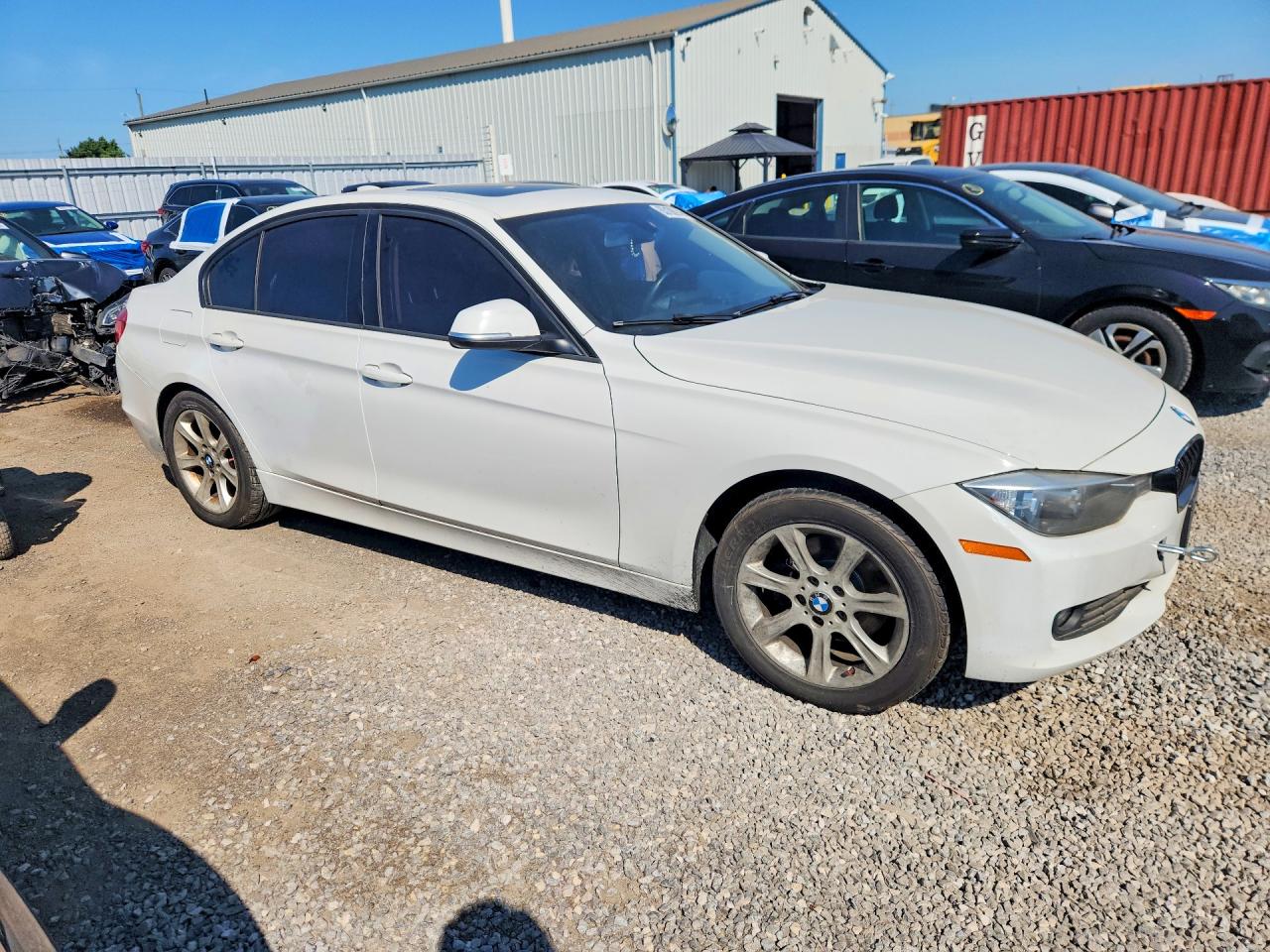 2012 Bmw 320 I White vin: WBA3B1C55CF461214