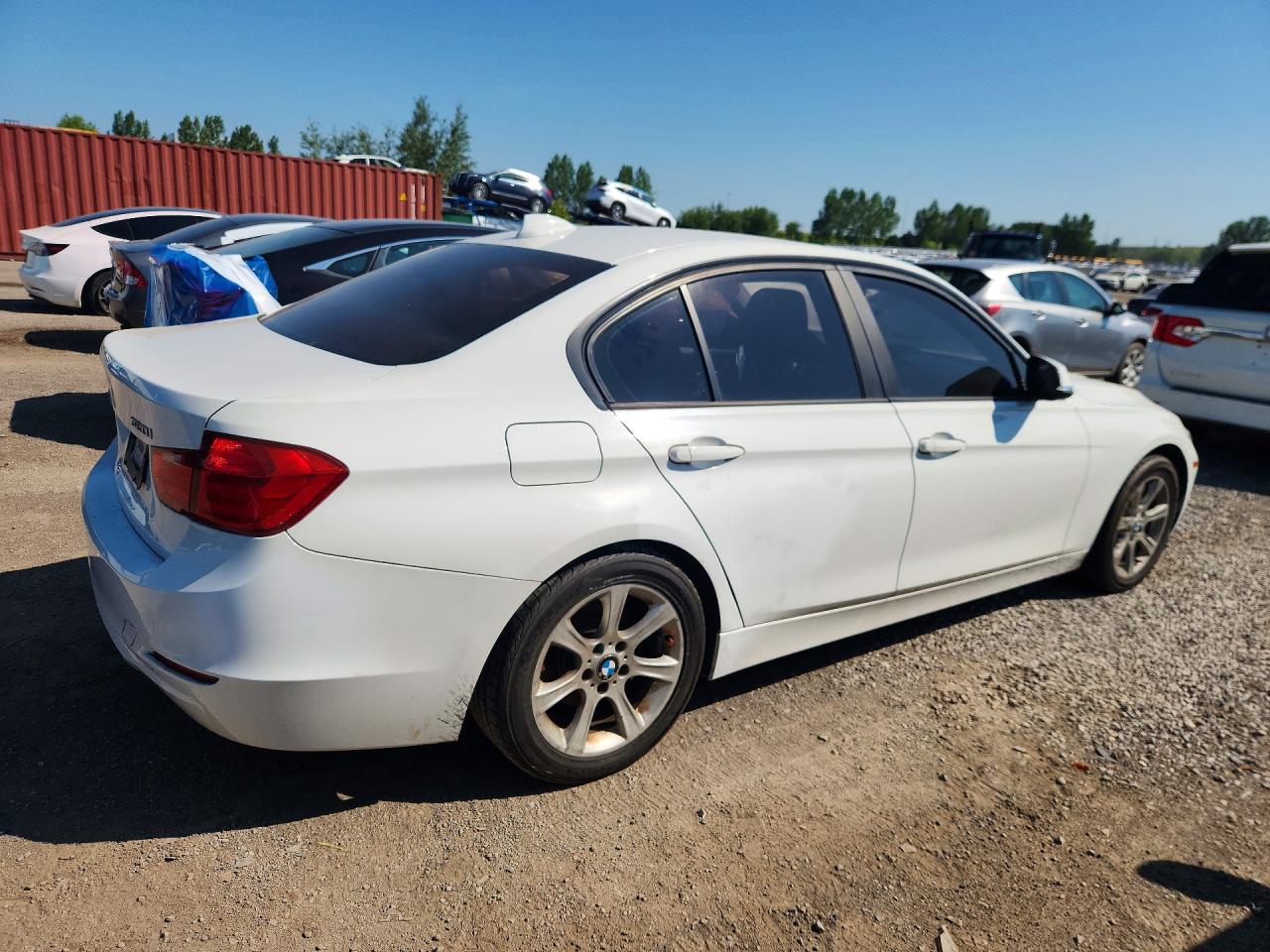 2012 Bmw 320 I White vin: WBA3B1C55CF461214