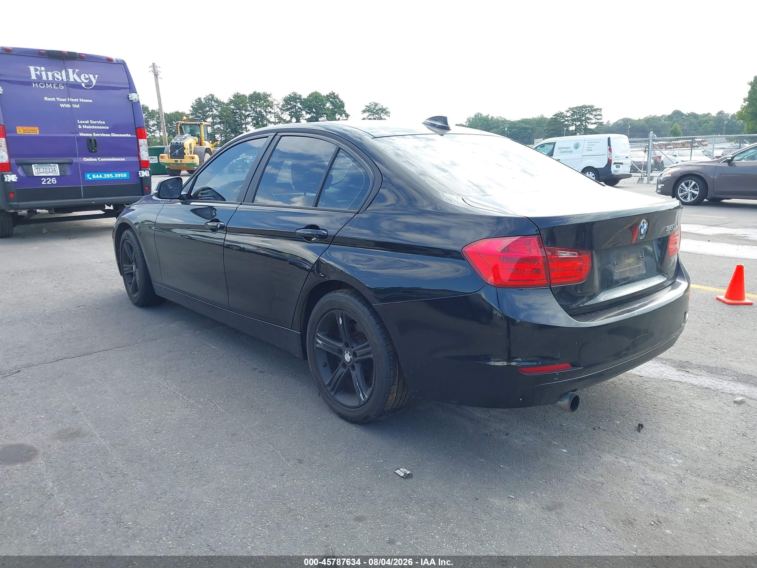 2014 Bmw 320i   Черный vin: WBA3B1C55EP679876