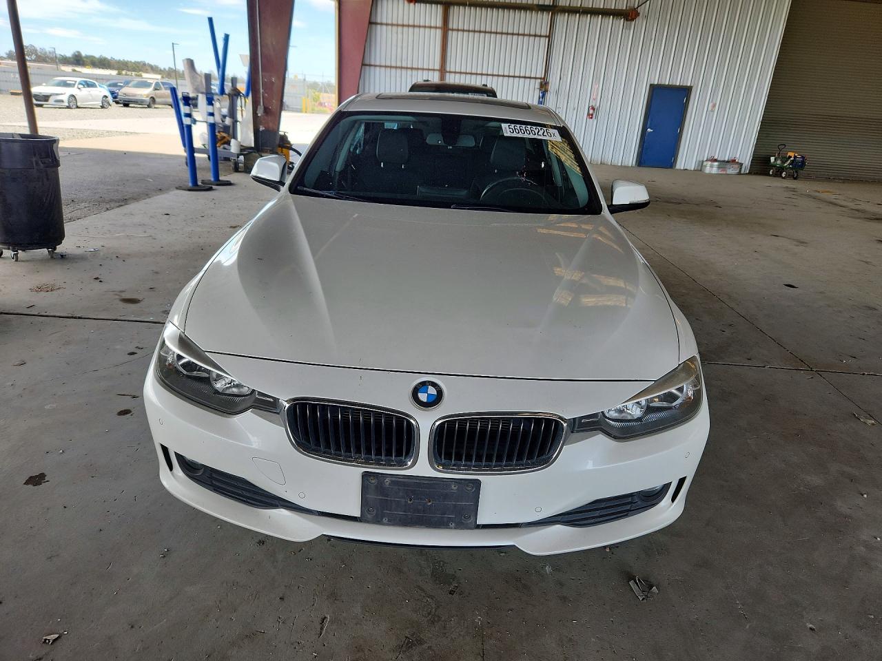 2015 Bmw 320 I White vin: WBA3B1C55FK137028