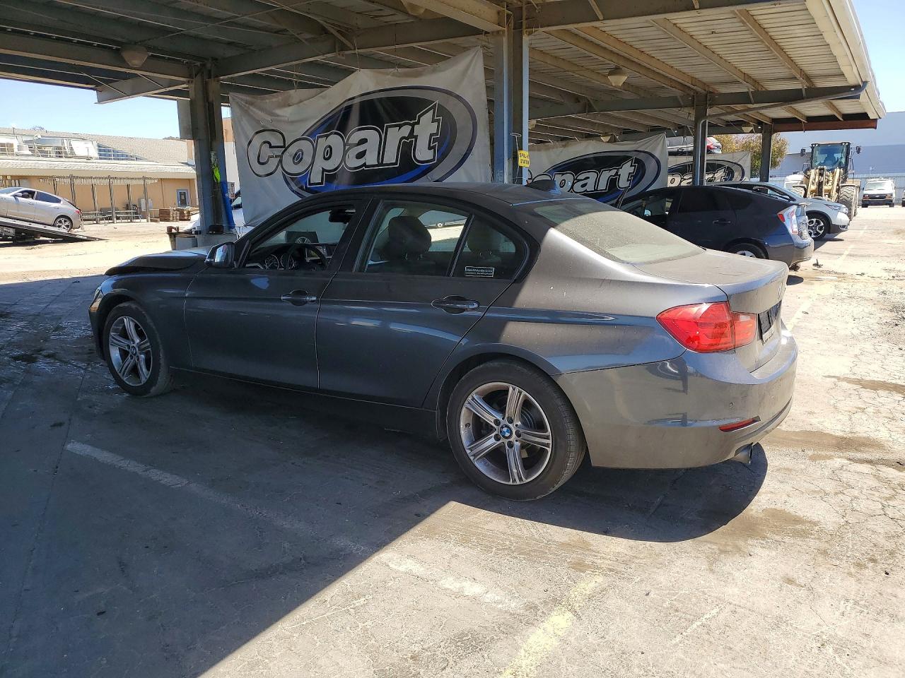 2015 Bmw 320 I Gray vin: WBA3B1C55FK138003