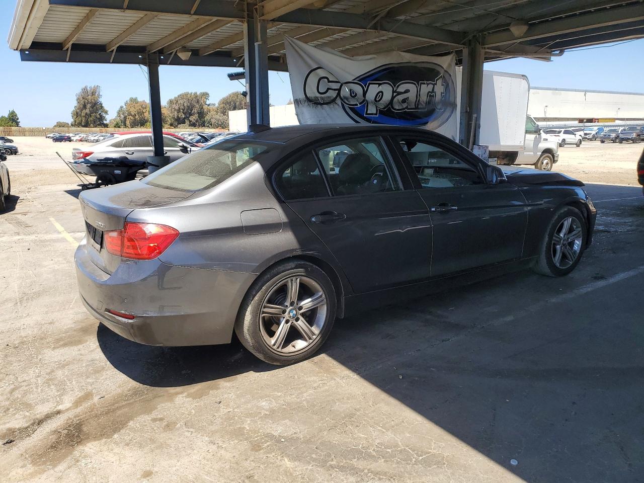 2015 Bmw 320 I Gray vin: WBA3B1C55FK138003