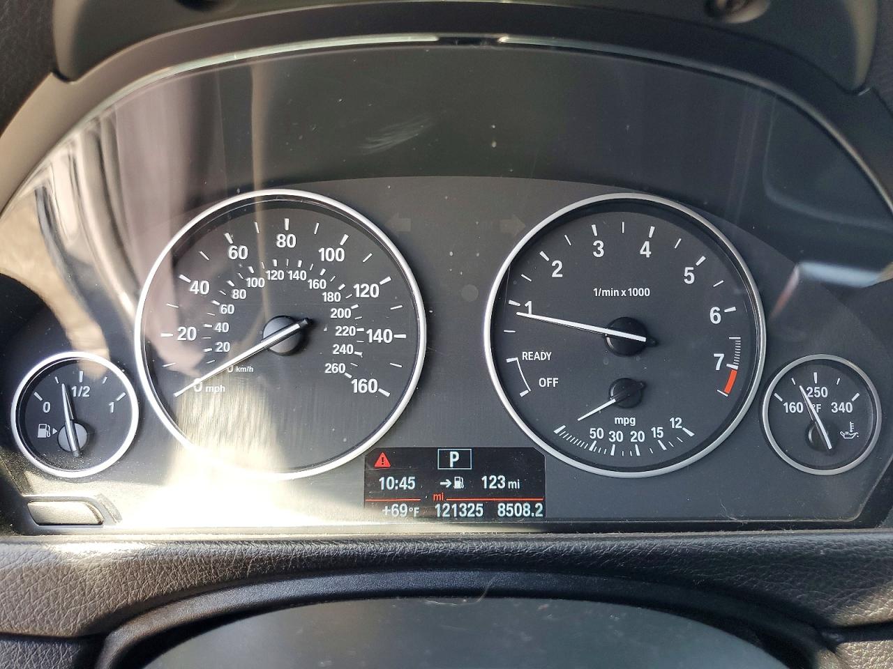 2015 Bmw 320 I Черный vin: WBA3B1C55FK138910