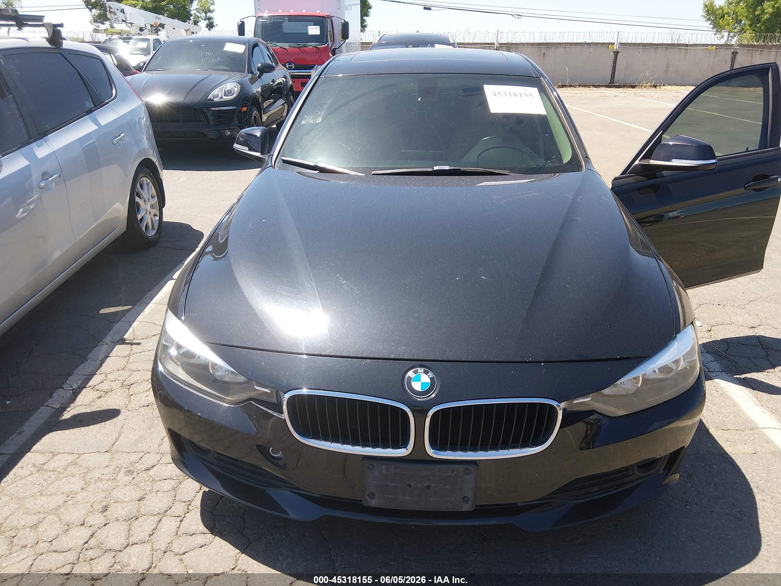 2015 Bmw 320i   Black vin: WBA3B1C55FK141399
