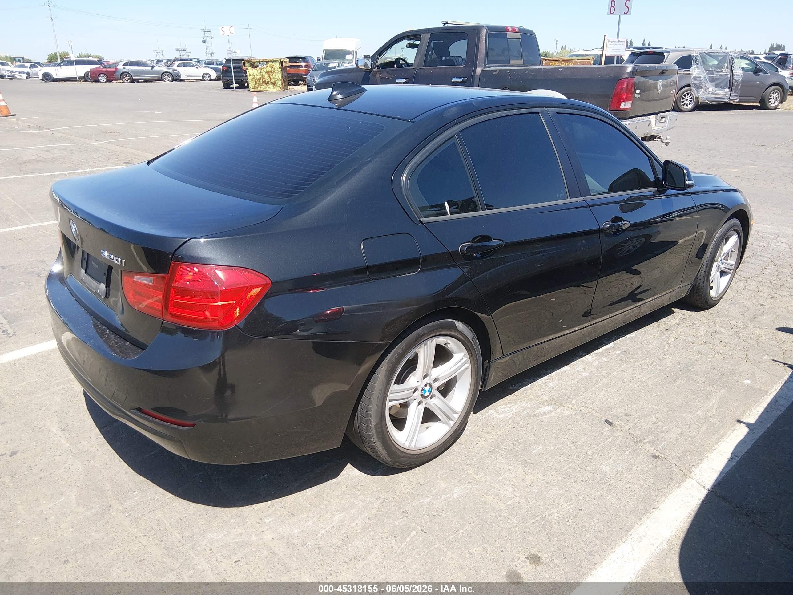 2015 Bmw 320i   Black vin: WBA3B1C55FK141399