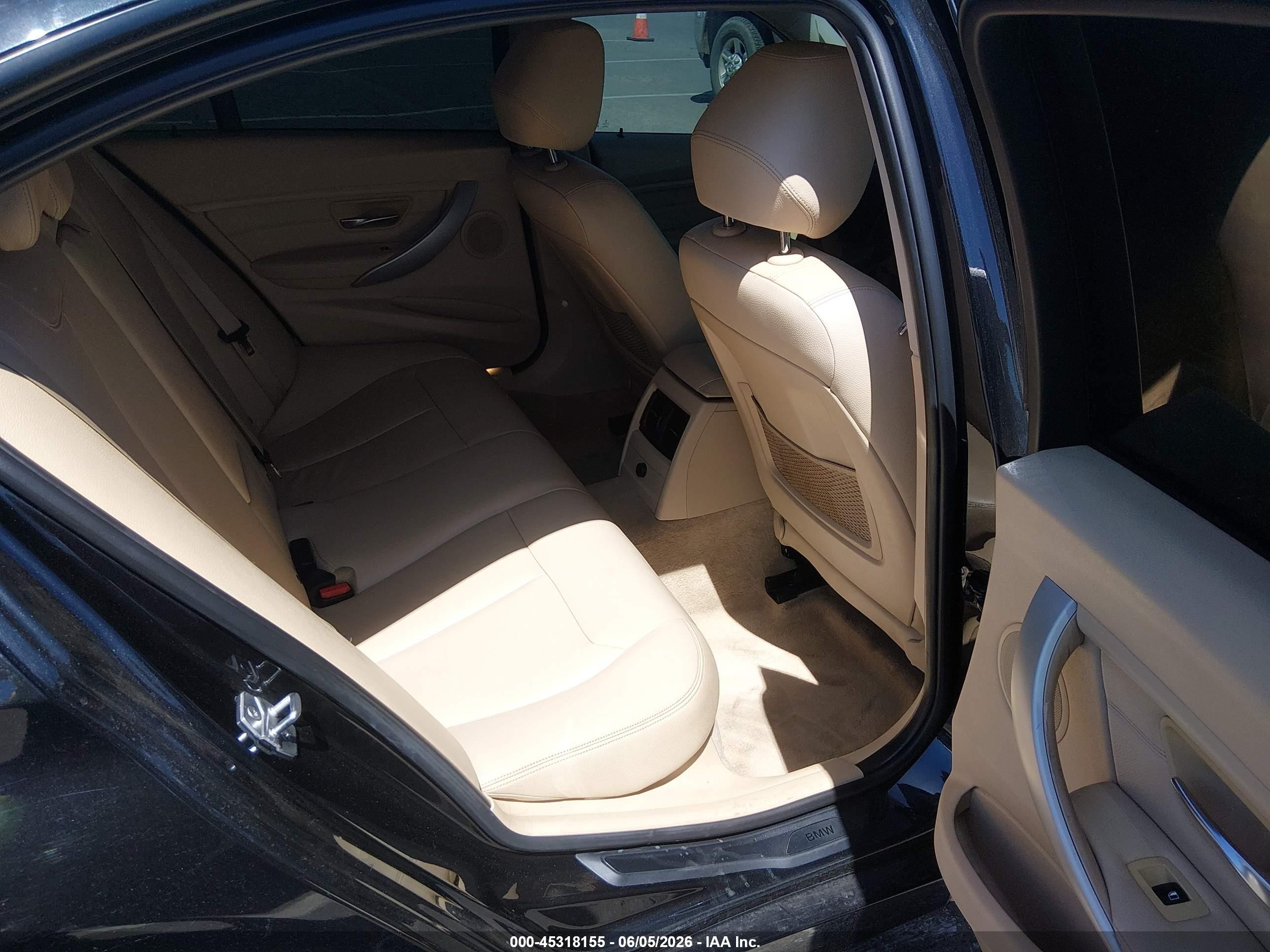 2015 Bmw 320i   Black vin: WBA3B1C55FK141399