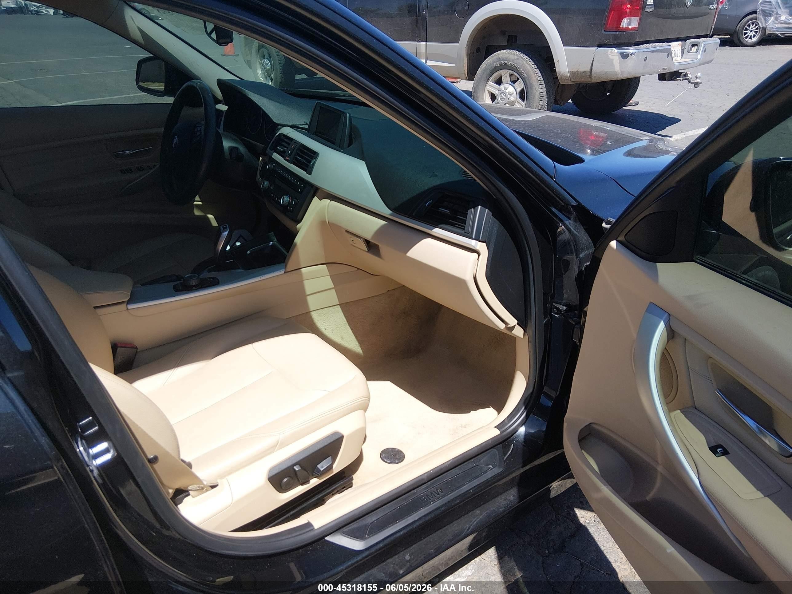 2015 Bmw 320i   Black vin: WBA3B1C55FK141399