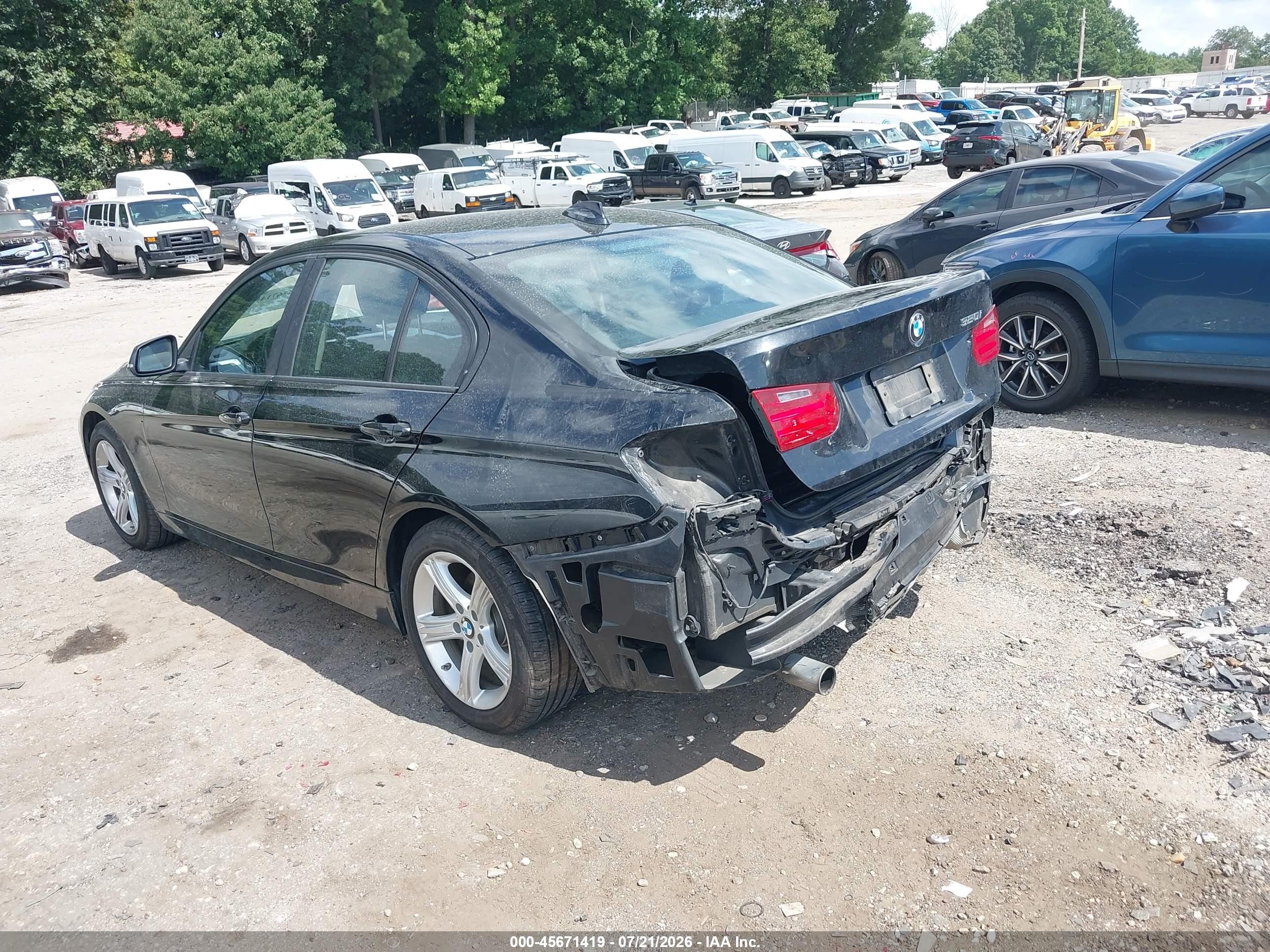2013 Bmw 320i   Черный vin: WBA3B1C56DF462728