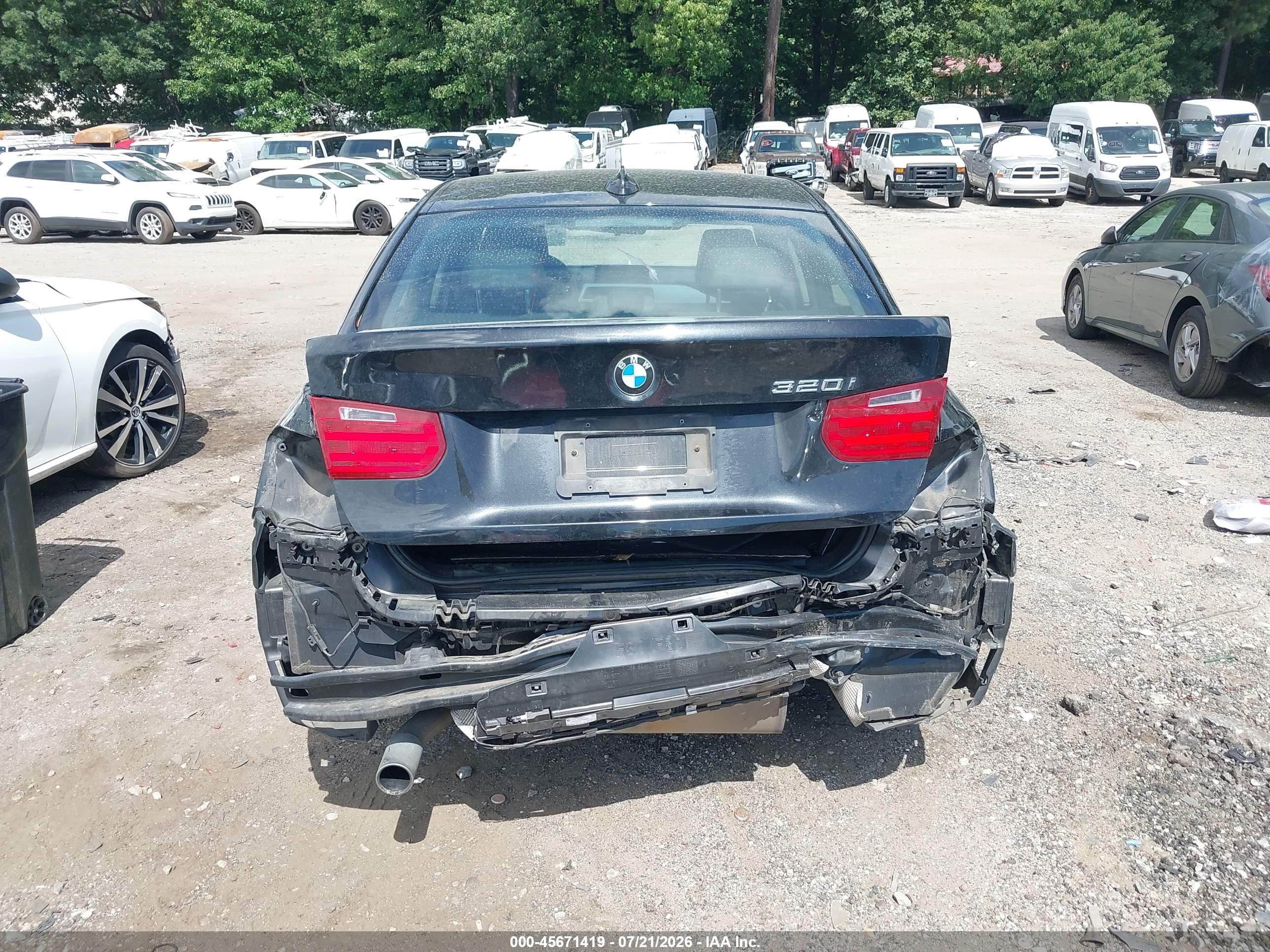 2013 Bmw 320i   Черный vin: WBA3B1C56DF462728