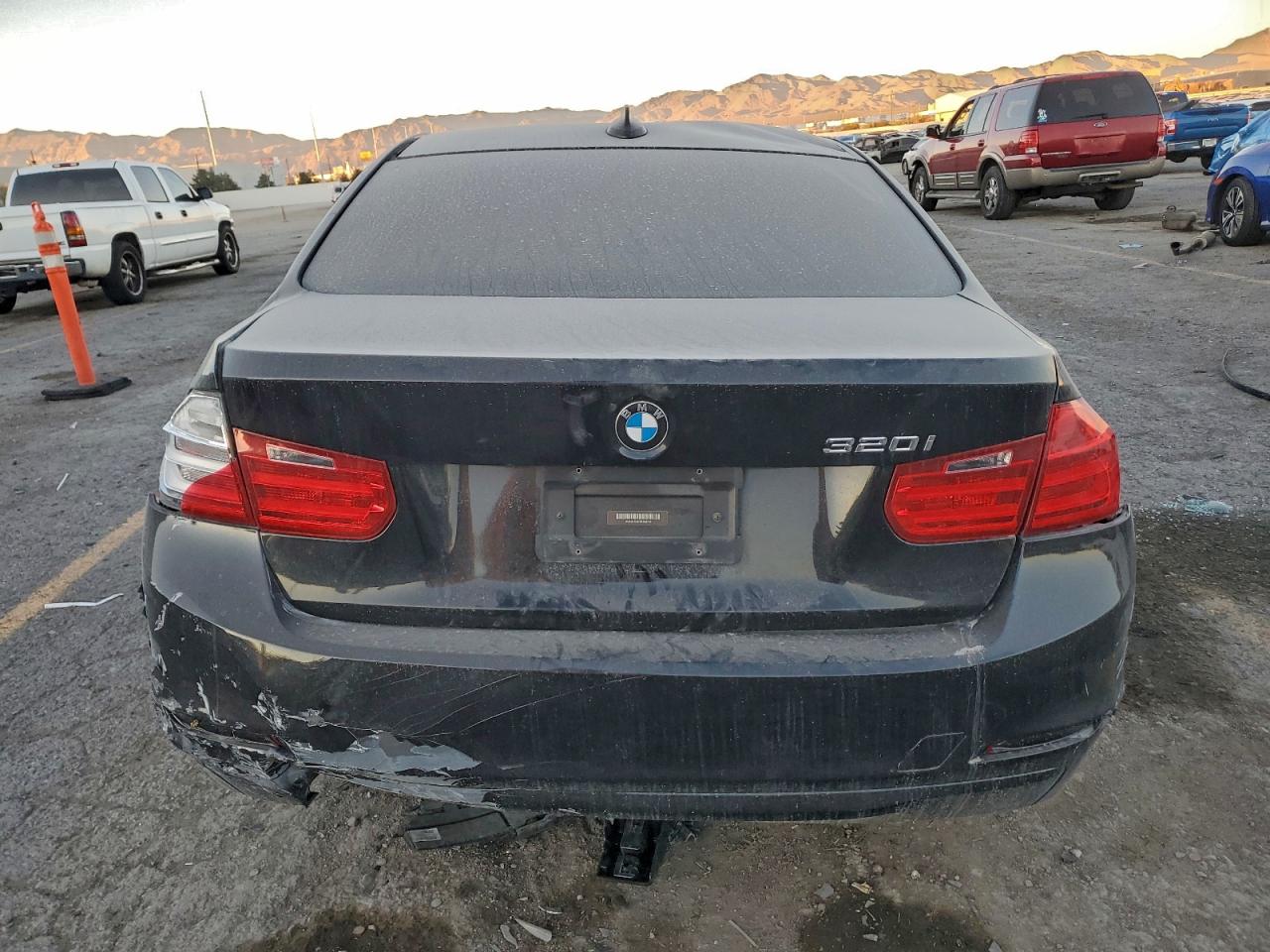 2013 Bmw 320 I Black vin: WBA3B1C57DF462706
