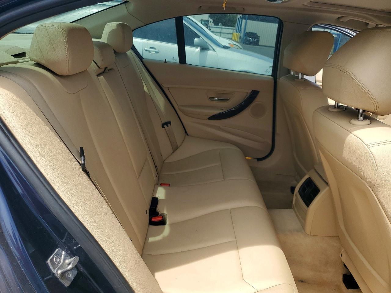 2013 Bmw 320 I Blue vin: WBA3B1C57DK128943