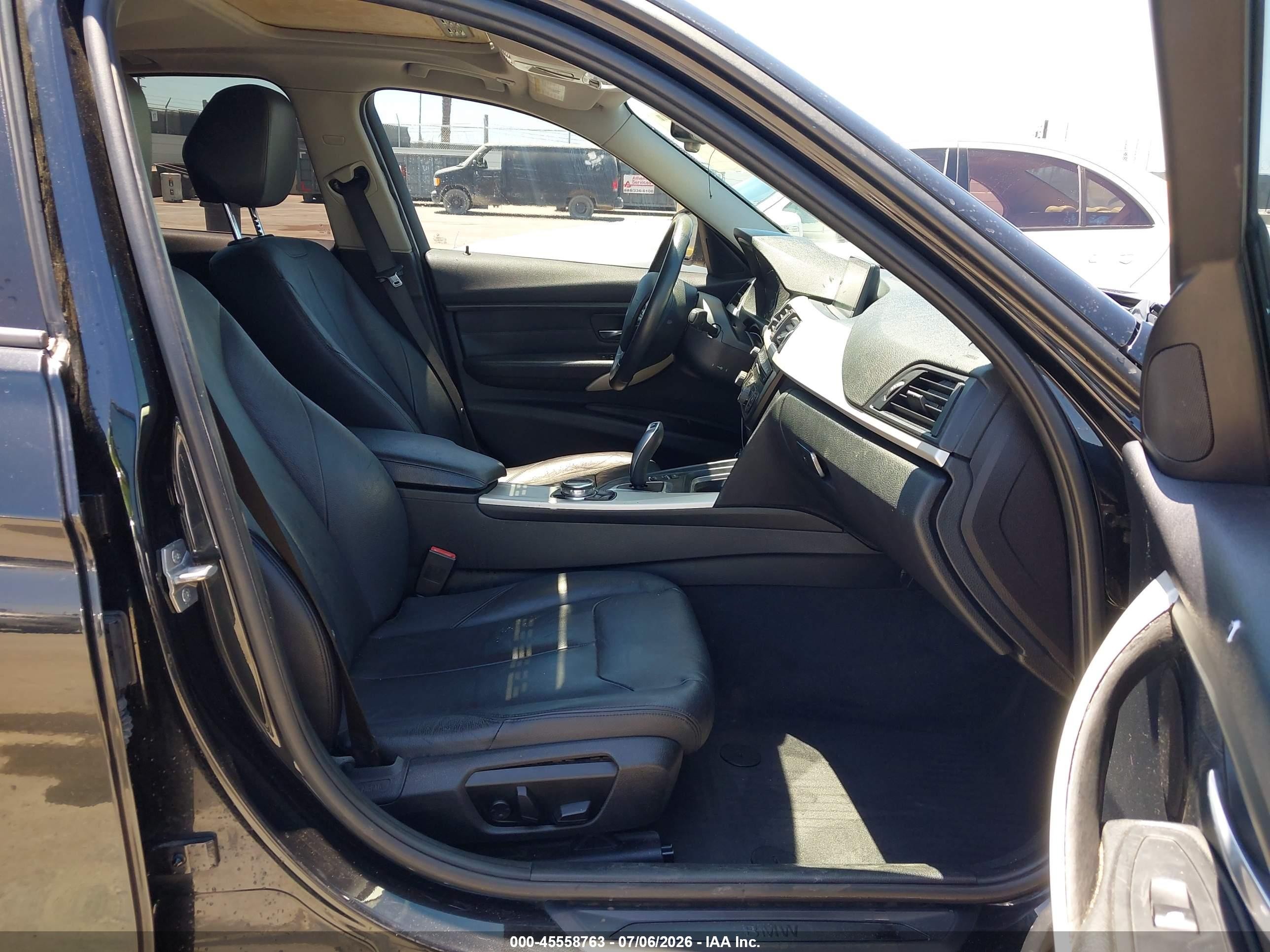 2014 Bmw 320i   Черный vin: WBA3B1C57EP679412