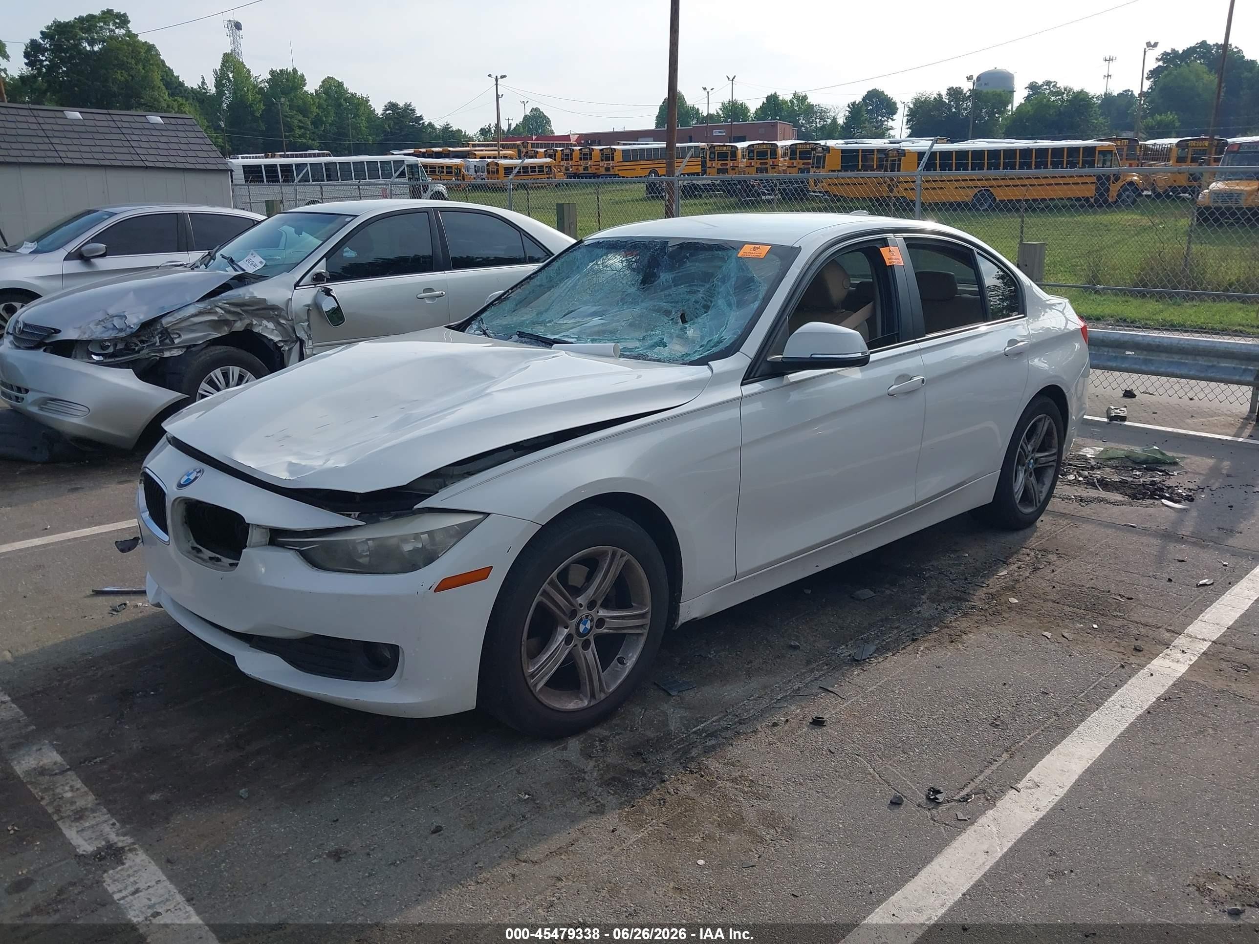 2015 Bmw 320i   White vin: WBA3B1C57FK137550