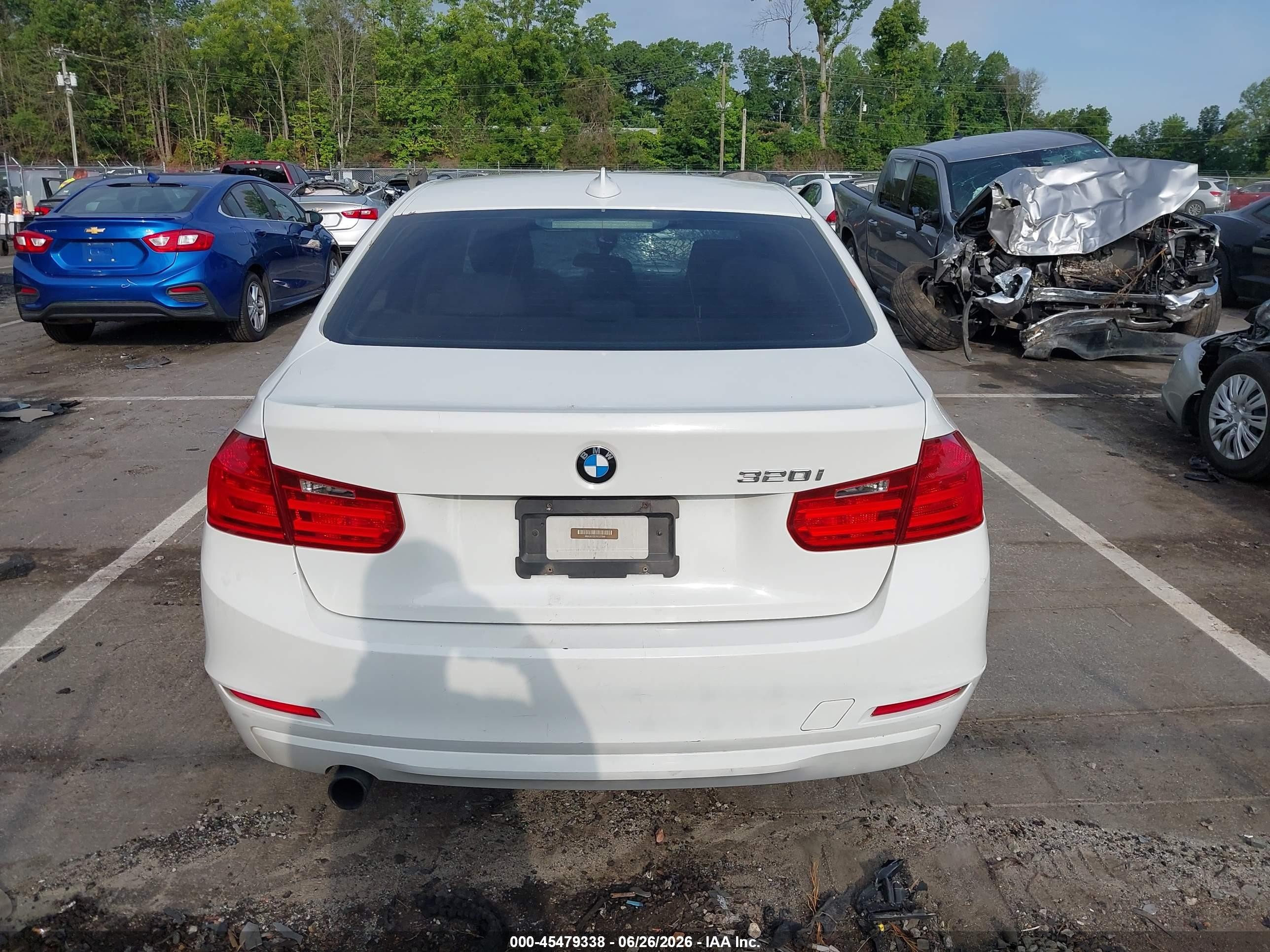 2015 Bmw 320i   White vin: WBA3B1C57FK137550