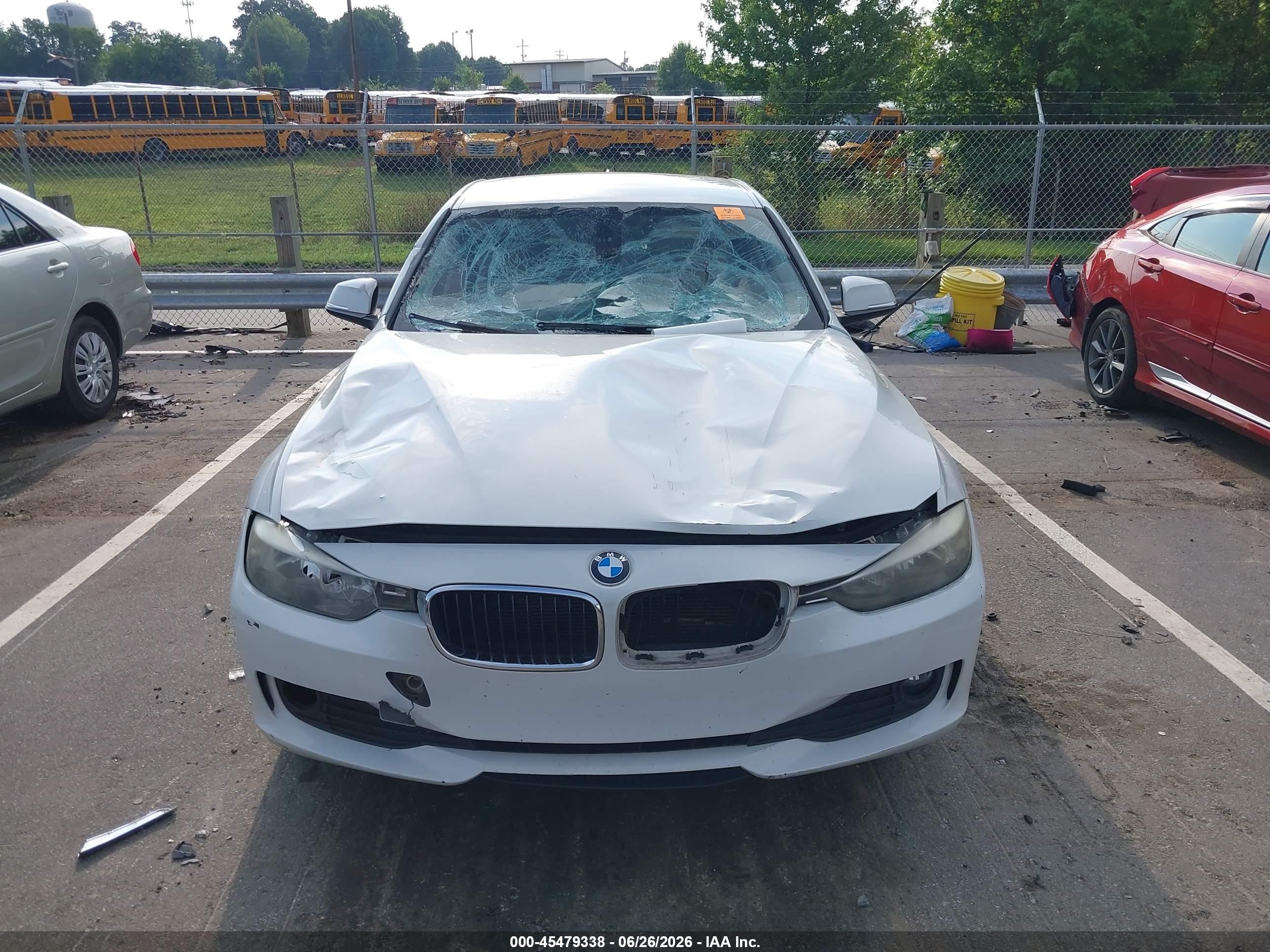 2015 Bmw 320i   White vin: WBA3B1C57FK137550