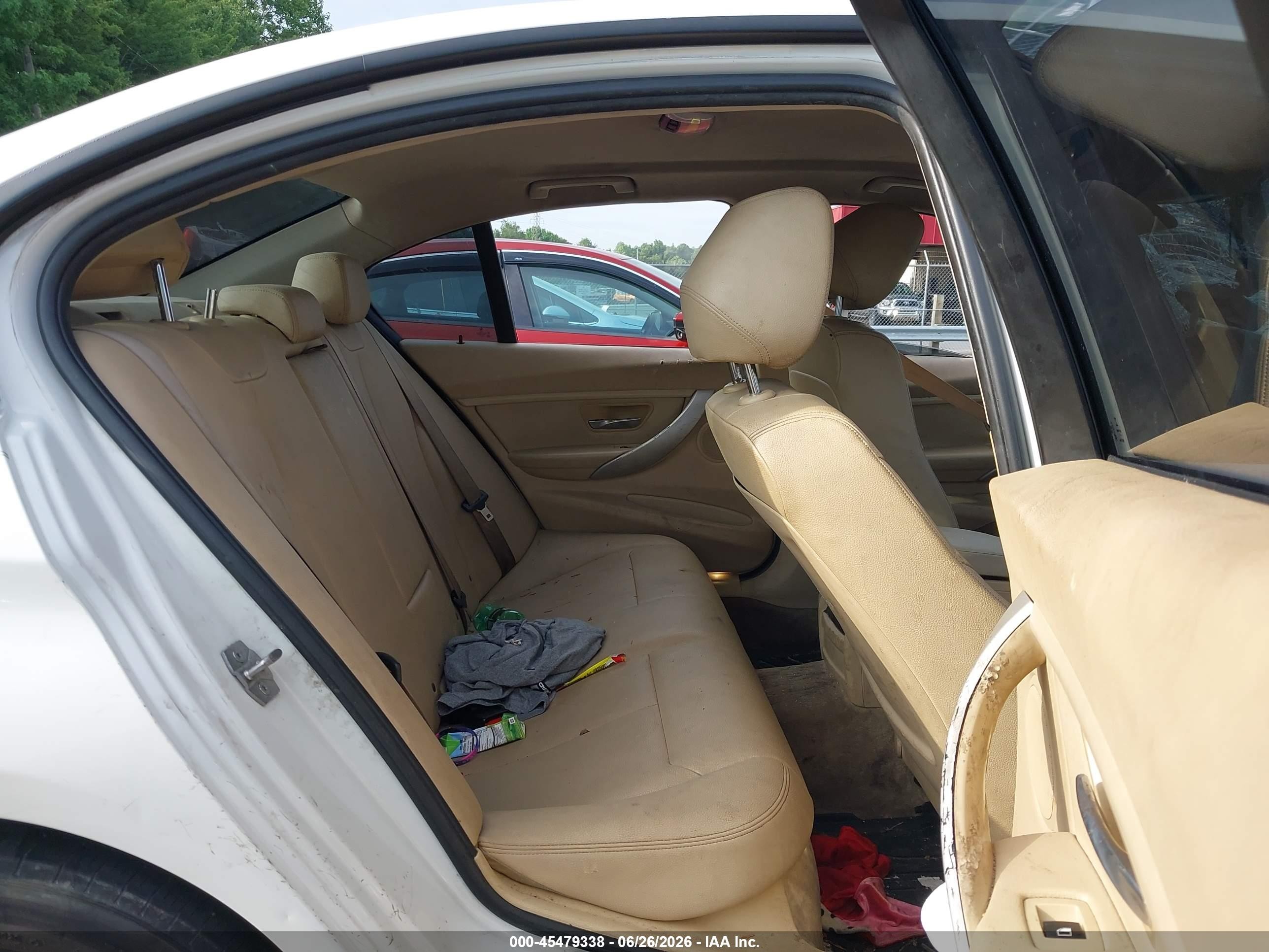 2015 Bmw 320i   White vin: WBA3B1C57FK137550