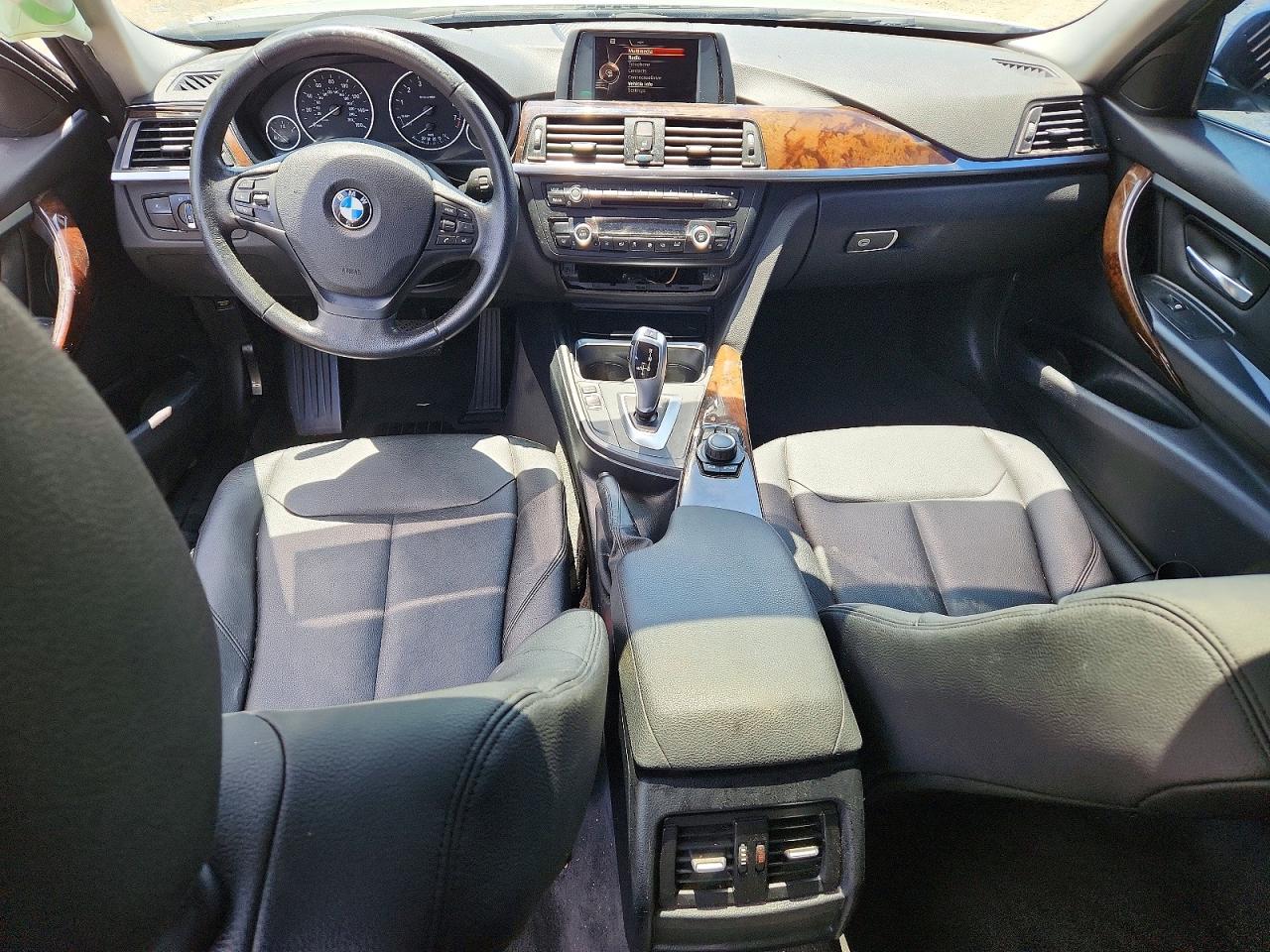 2015 Bmw 320 I Серебряный vin: WBA3B1C57FK139928