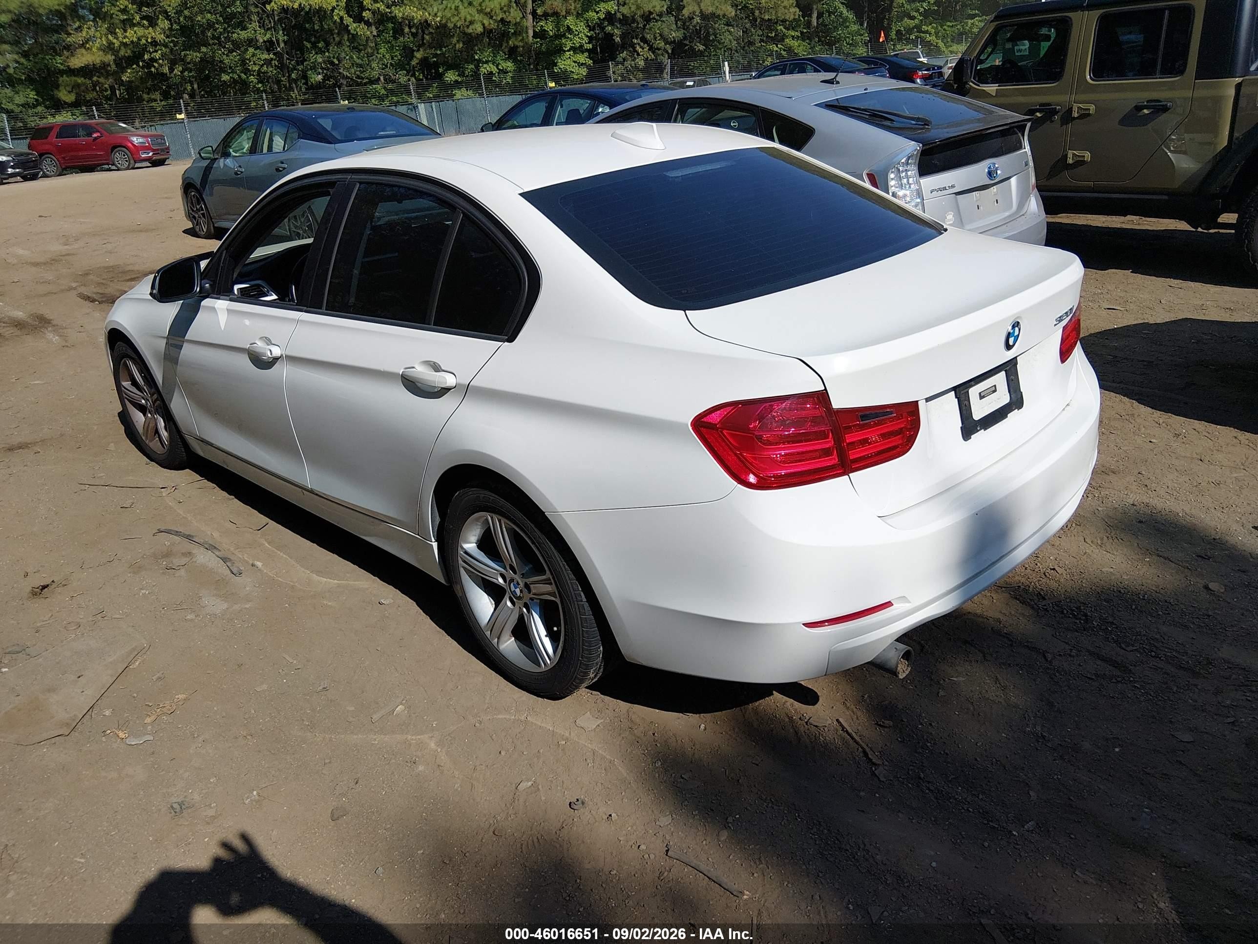 2014 Bmw 320i   White vin: WBA3B1C58EK130976