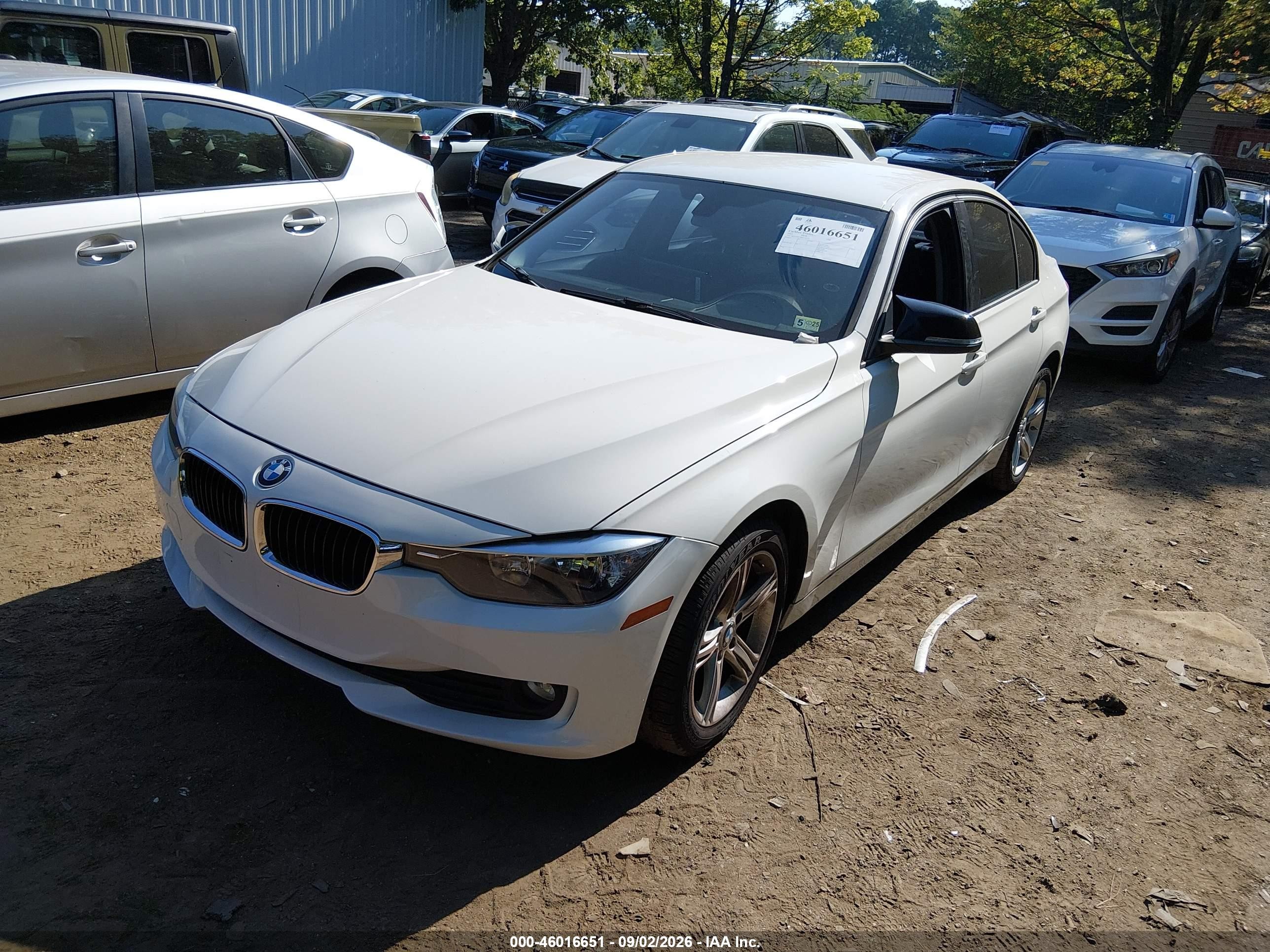 2014 Bmw 320i   White vin: WBA3B1C58EK130976