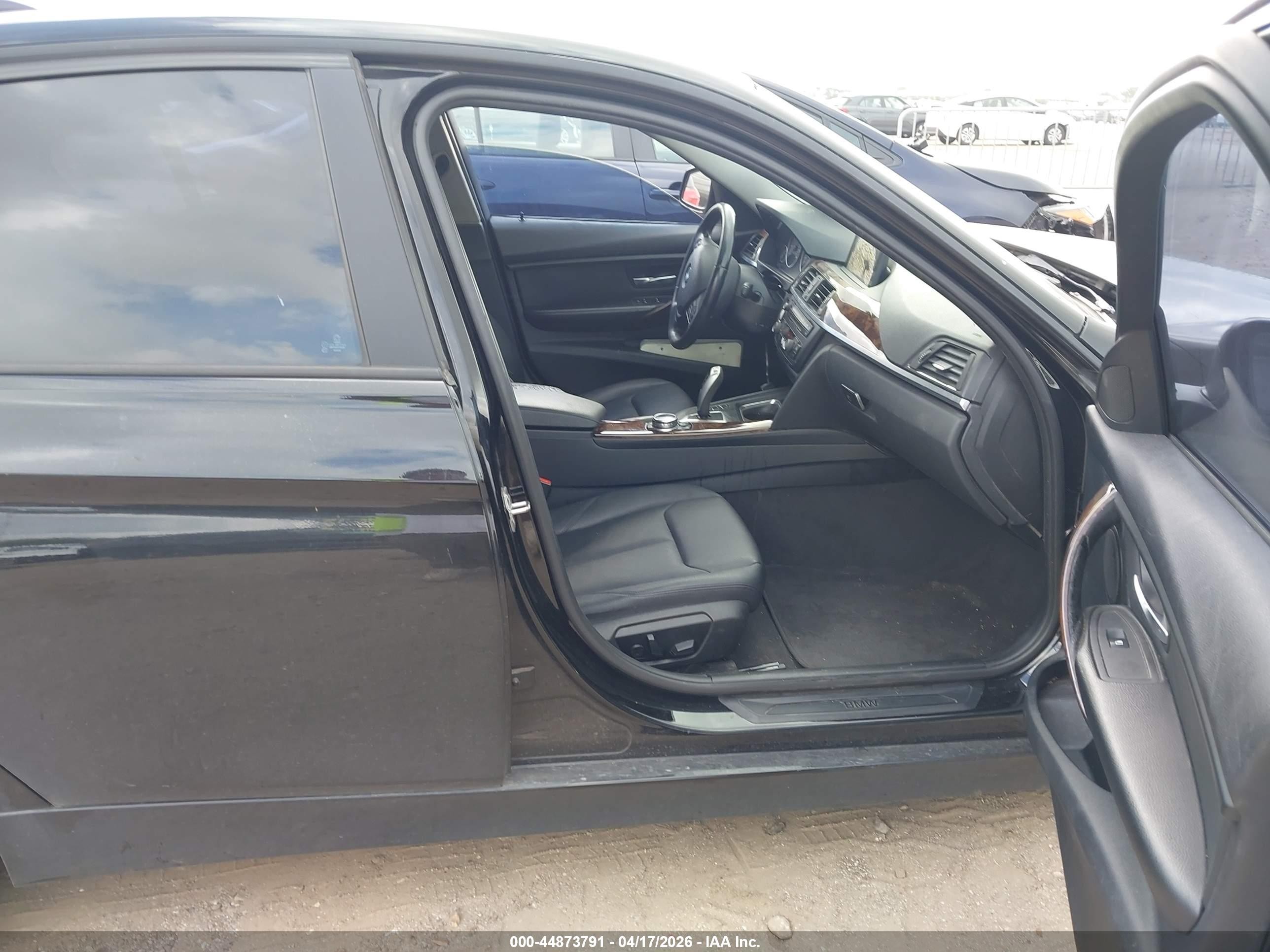2014 Bmw 320i   Black vin: WBA3B1C58EP678768