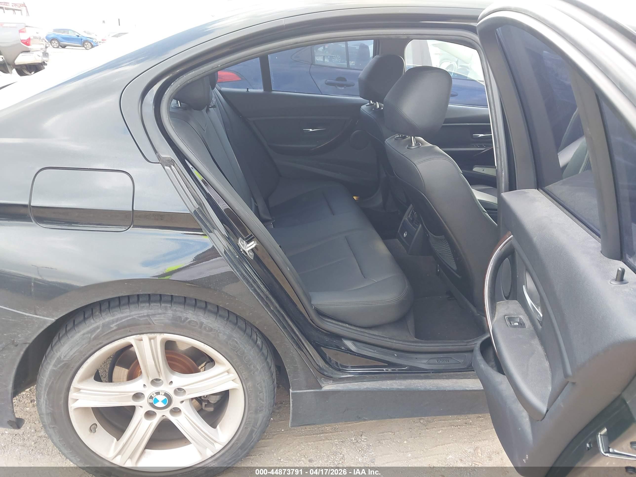 2014 Bmw 320i   Black vin: WBA3B1C58EP678768