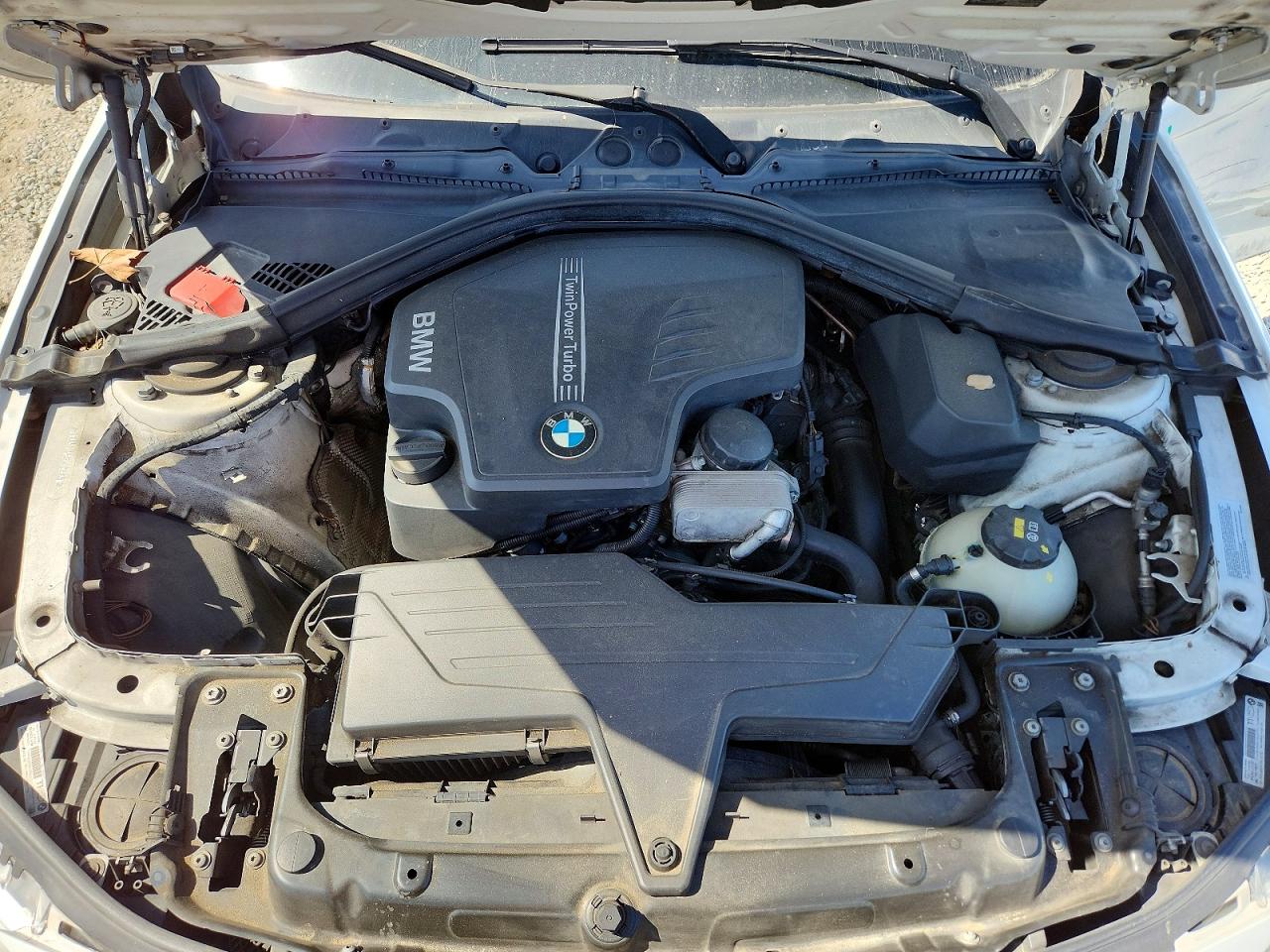 2015 Bmw 320 I White vin: WBA3B1C58FK135838