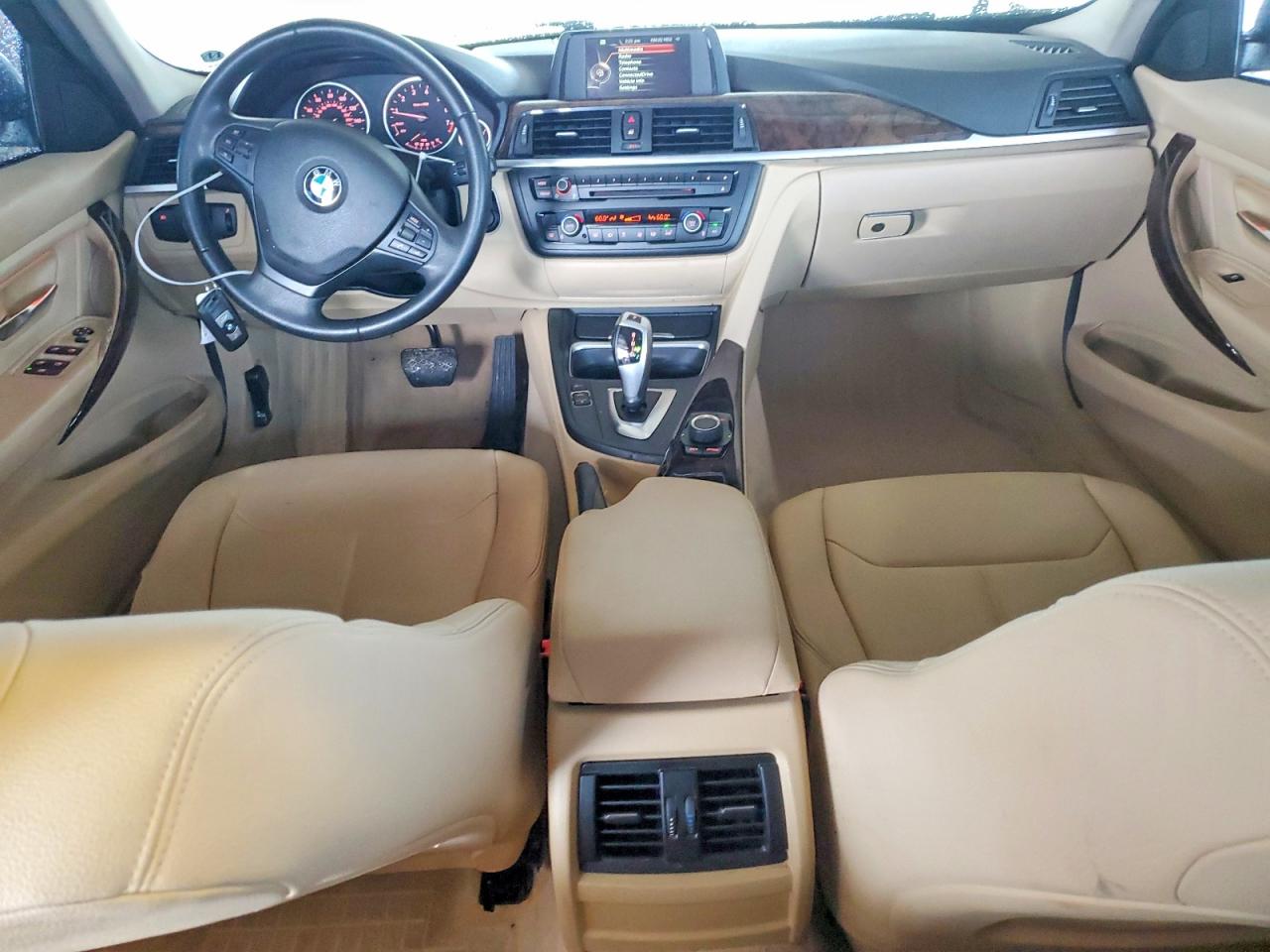 2015 Bmw 320 I White vin: WBA3B1C58FK136052