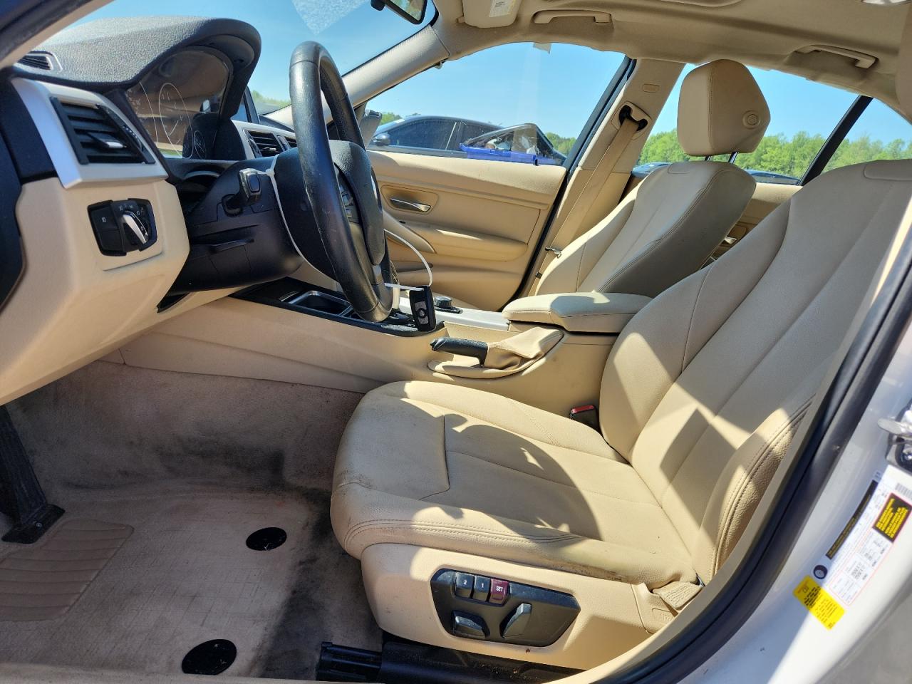 2015 Bmw 320 I White vin: WBA3B1C58FK137296